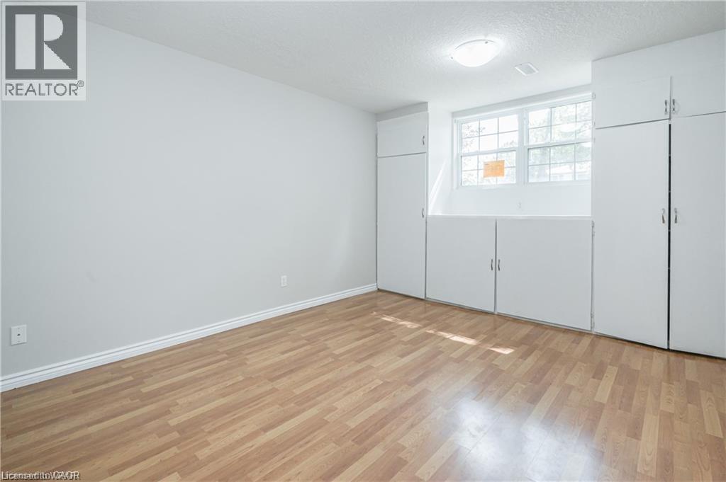 328 Breezewood Crescent Unit# B, Waterloo, Ontario  N2L 5K5 - Photo 6 - 40807021