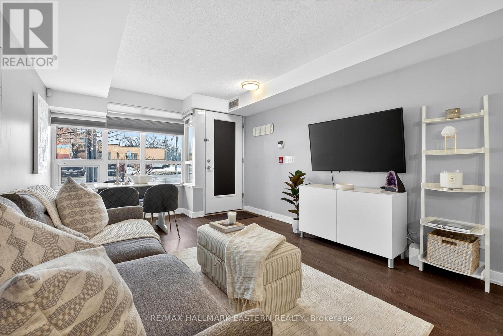 Th3 - 11 Superior Avenue, Toronto (Mimico), Ontario  M8V 0A7 - Photo 7 - W12822686