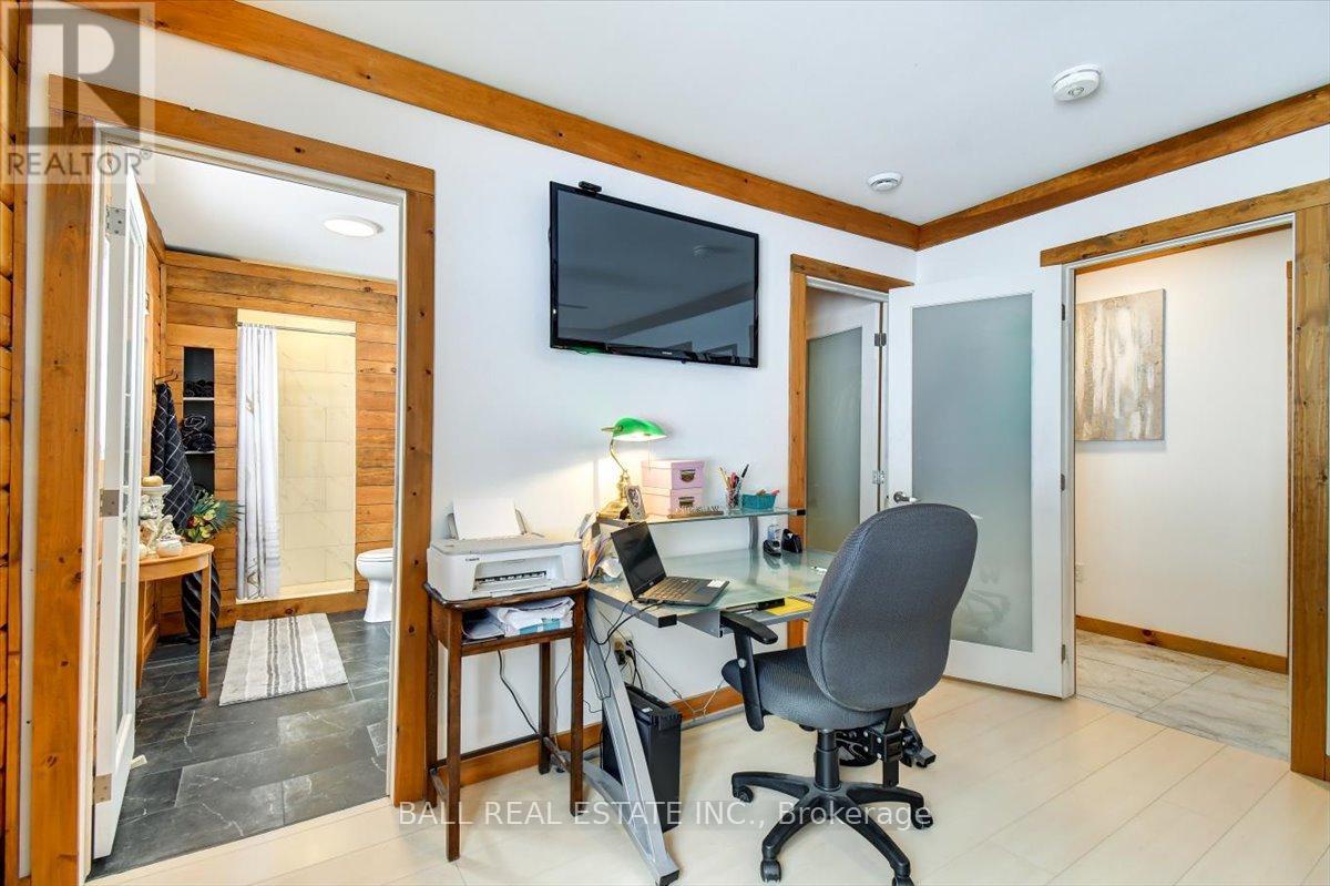 250 Lakeview Road, Bancroft, Ontario  K0L 1C0 - Photo 22 - X12822618