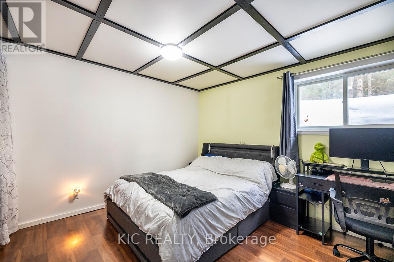 14202 Highway 118 Highway E, Dysart Et Al, Ontario  K0M 1S0 - Photo 24 - X12822620