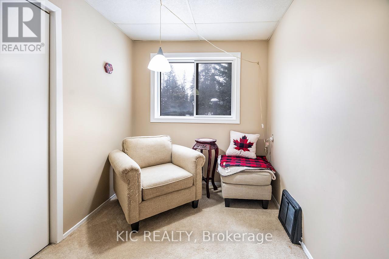 14202 Highway 118 Highway E, Dysart Et Al, Ontario  K0M 1S0 - Photo 8 - X12822620