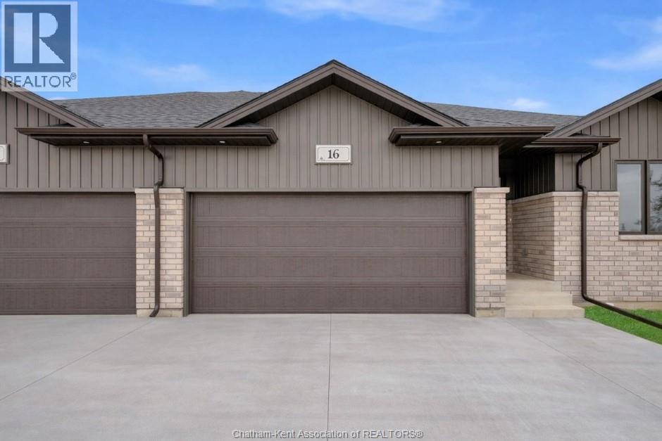 8 Cornerstone Place, Chatham, Ontario  N7M 0V8 - Photo 4 - 25028056