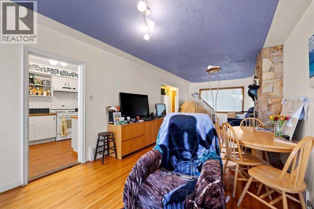 27, 4354 Highway 27, Rural Mountain View County, Alberta  T0M 1X0 - Photo 11 - A2285497