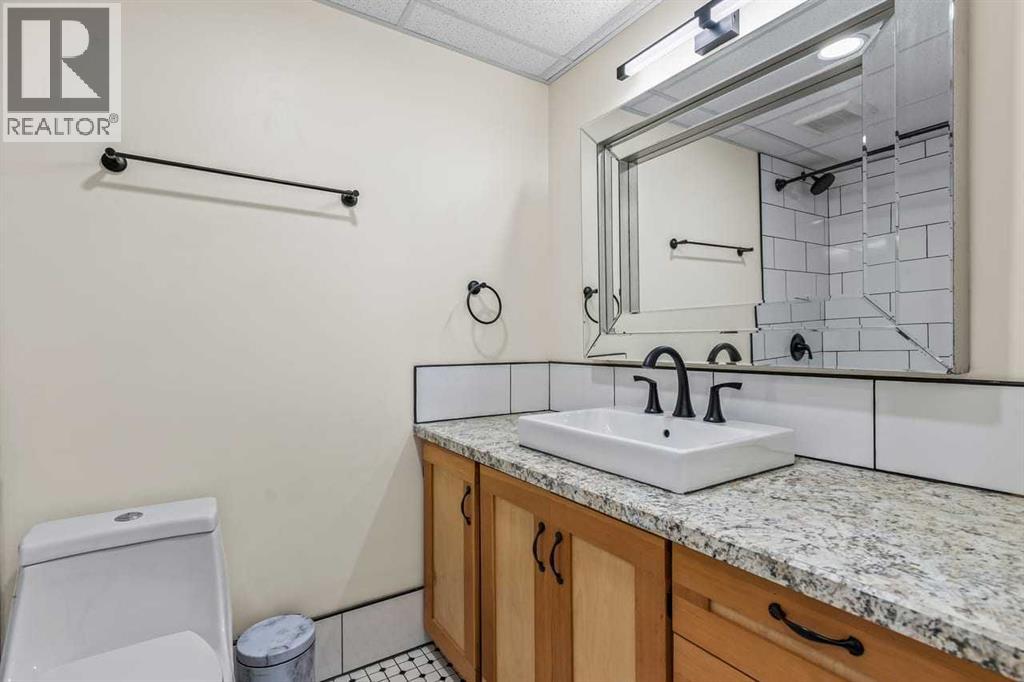 230 Frederick Avenue W, Standard, Alberta  T0J 3G0 - Photo 32 - A2288586