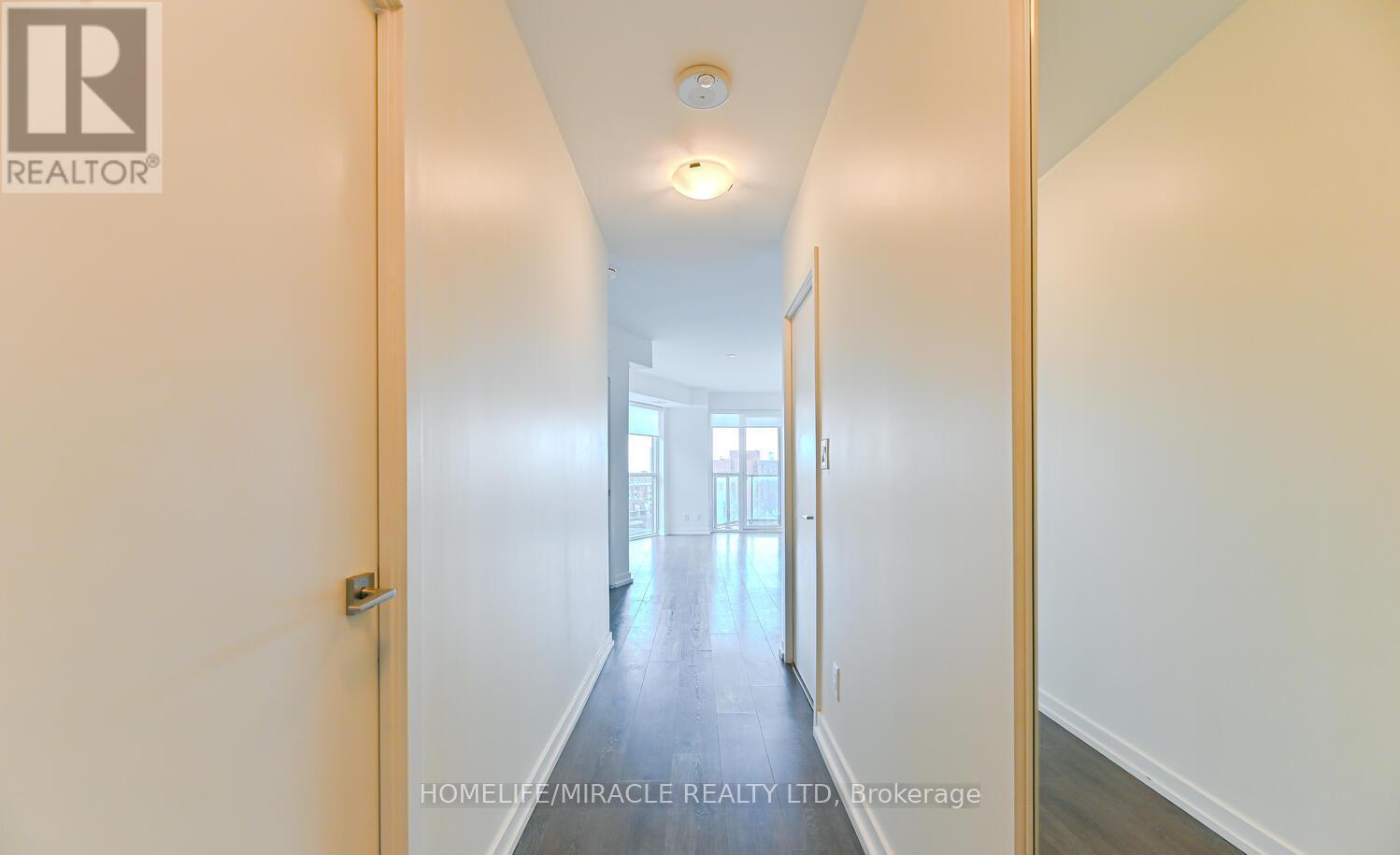 604 - 159 Wellesley Street E, Toronto, Ontario  M4Y 0H5 - Photo 4 - C12822592