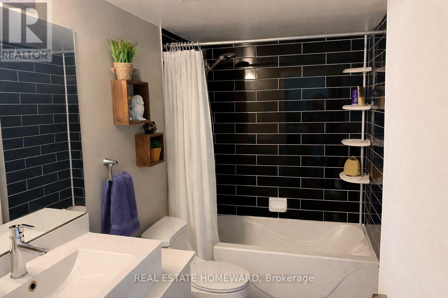 1106 - 1171 Queen Street W, Toronto (Little Portugal), Ontario  M6J 0A5 - Photo 7 - C12822610