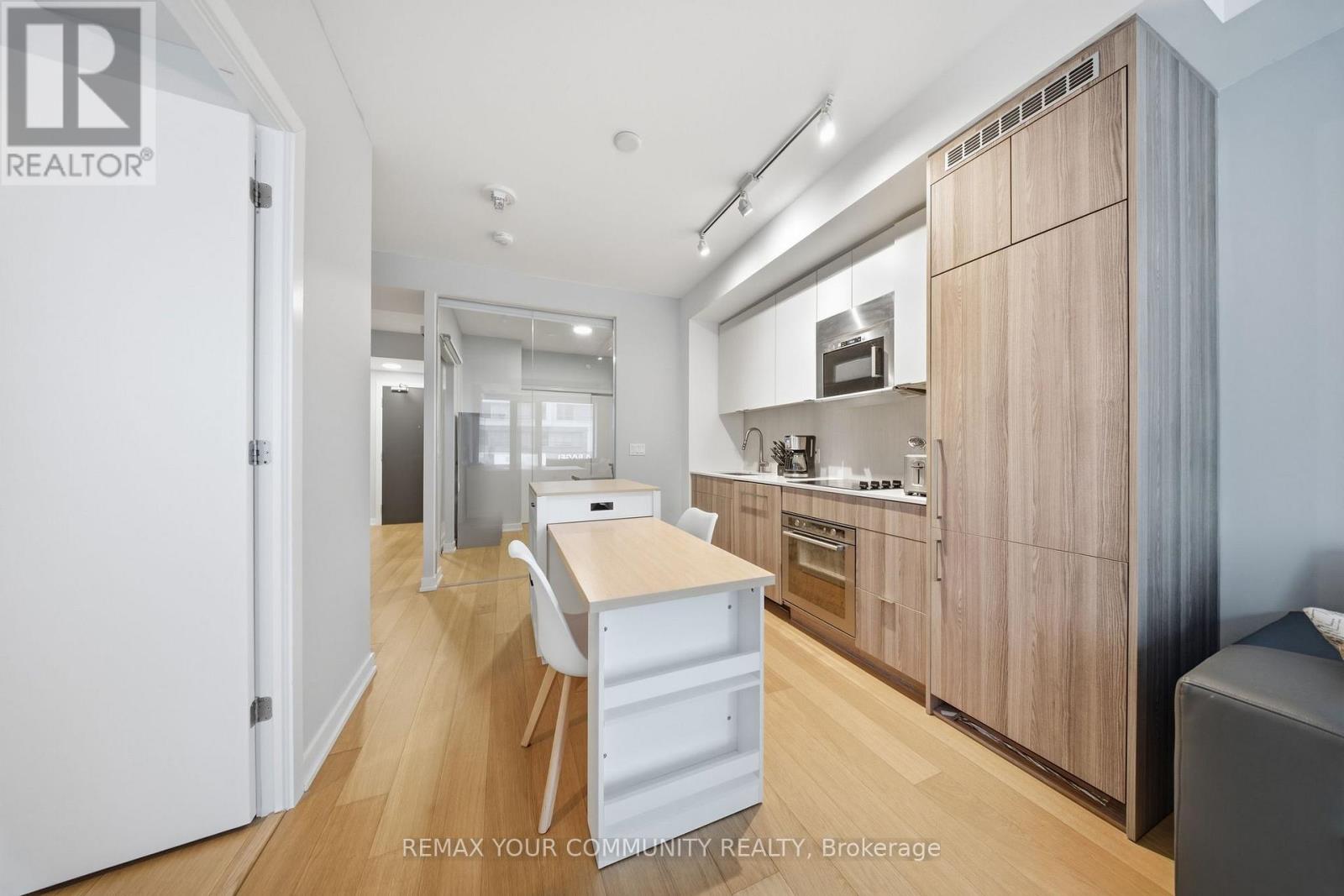 312 - 840 St Clair Avenue W, Toronto (Oakwood Village), Ontario  M6C 0A4 - Photo 11 - C12822642