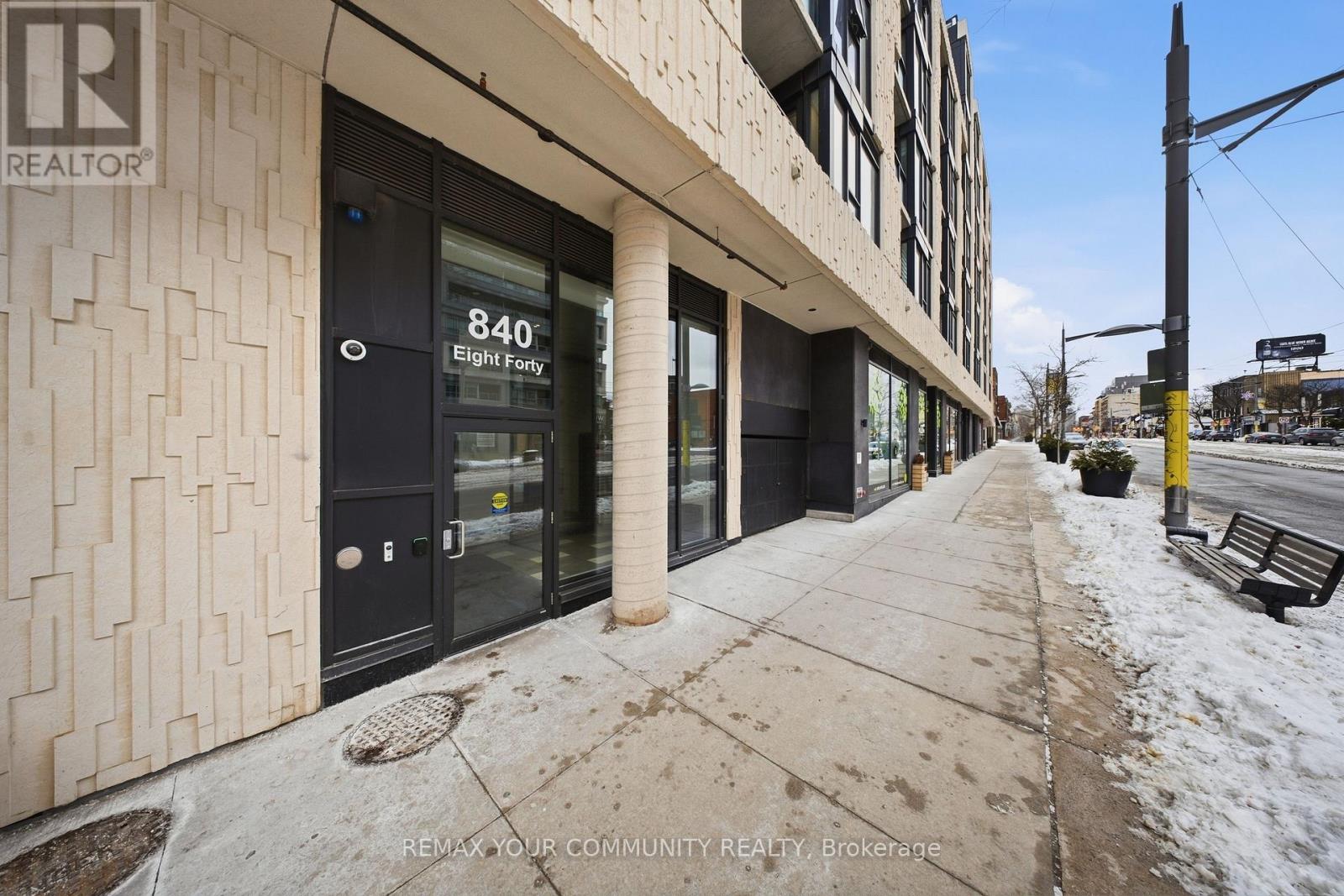 312 - 840 St. Clair Avenue W, Toronto, Ontario  M6C 0A4 - Photo 2 - C12822642