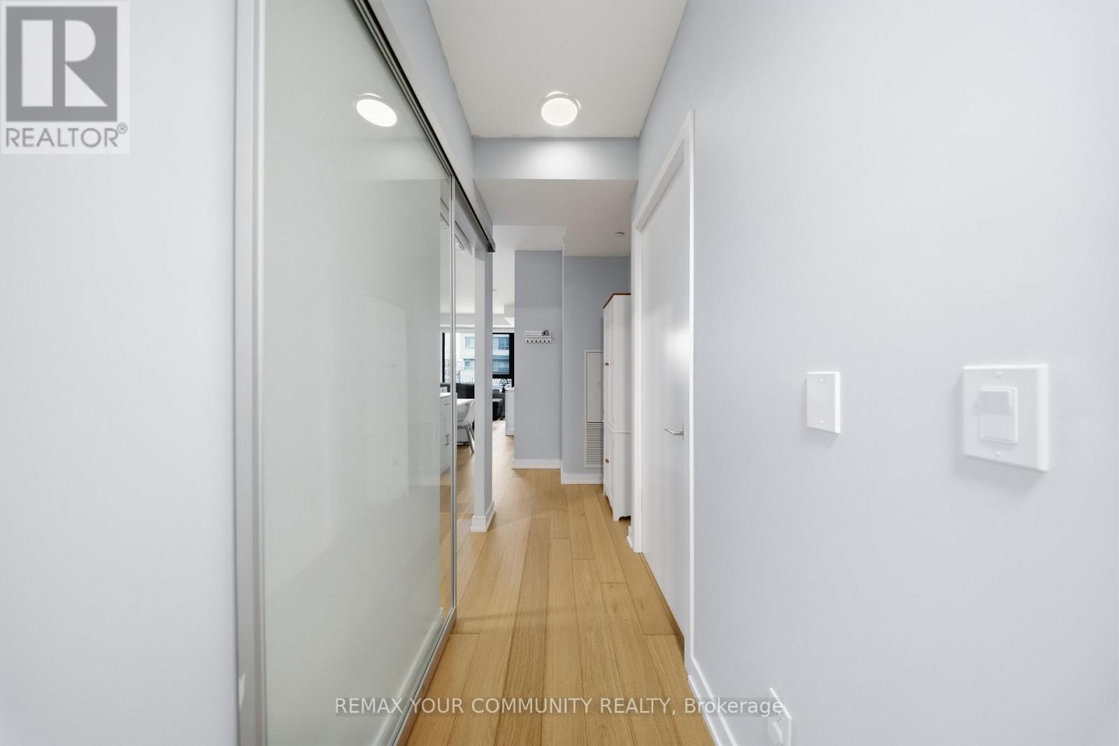 312 - 840 St Clair Avenue W, Toronto (Oakwood Village), Ontario  M6C 0A4 - Photo 7 - C12822642