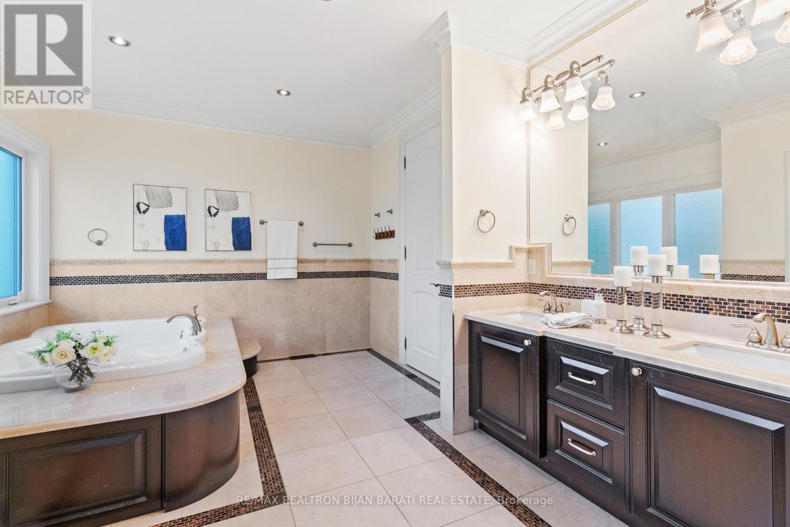 255 Homewood Avenue, Toronto, Ontario  M2R 2N4 - Photo 27 - C12822646