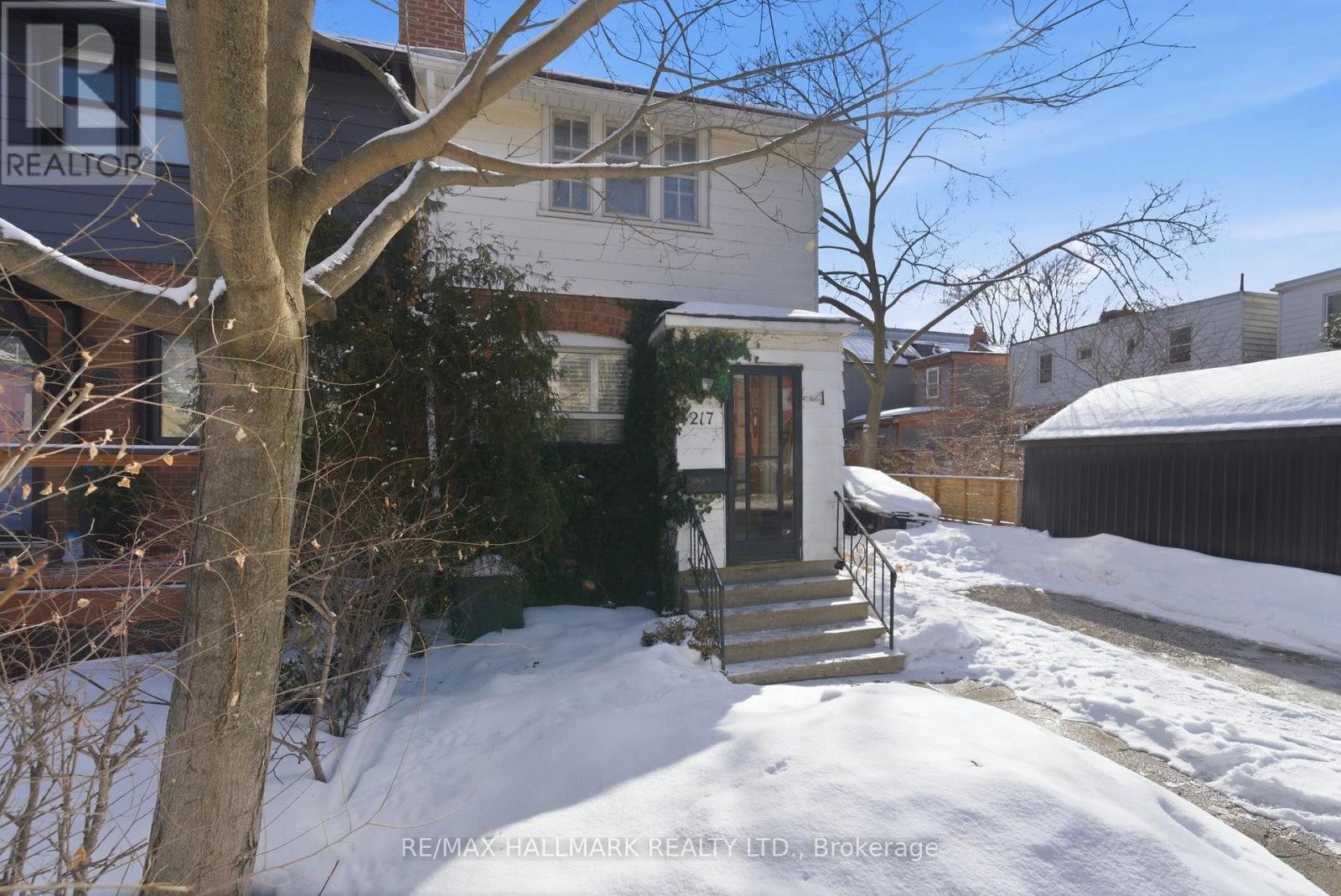 217 Snowdon Avenue, Toronto, Ontario  M4N 2B4 - Photo 4 - C12822726