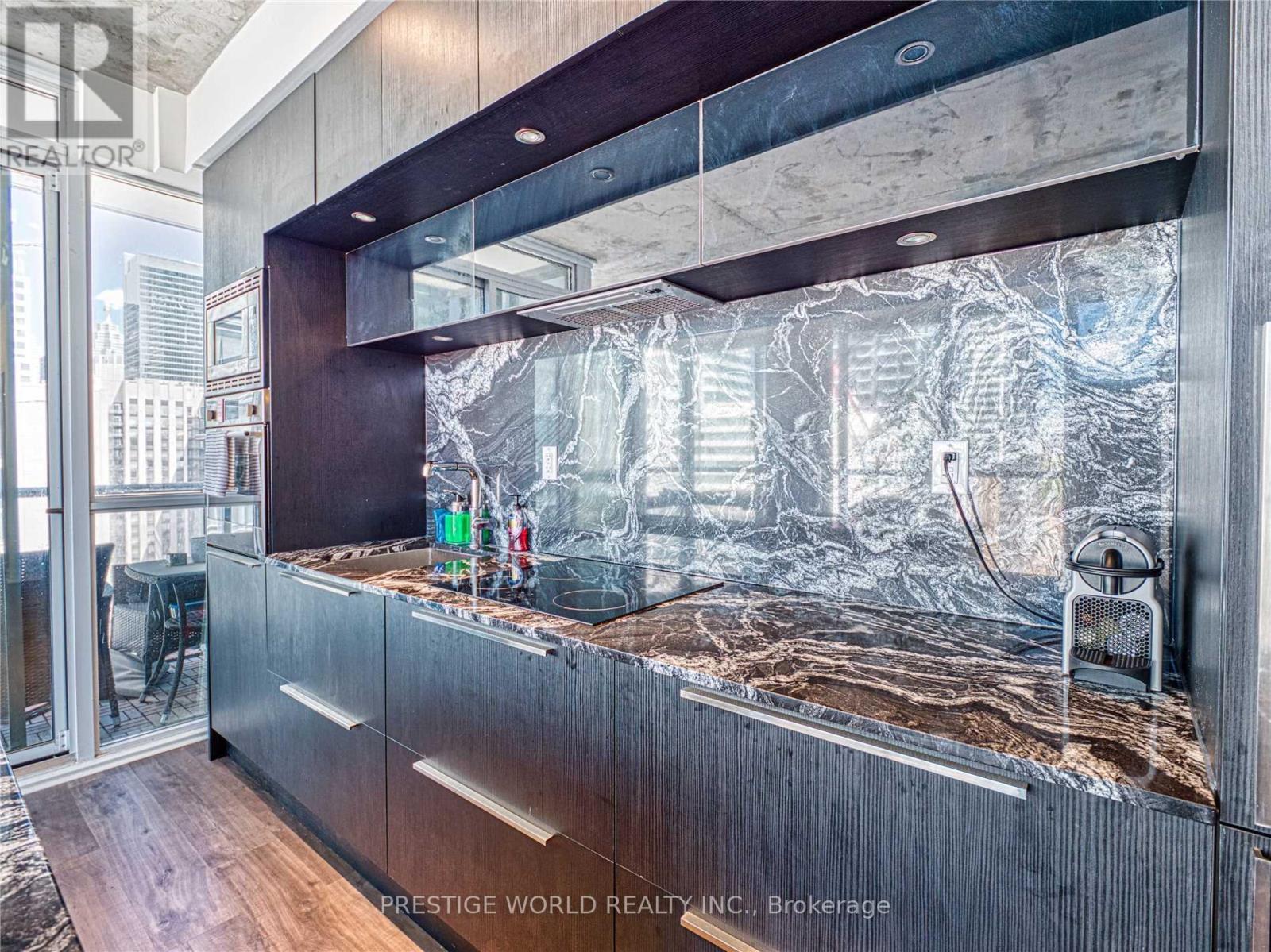 1502 - 88 Blue Jays Way, Toronto (Waterfront Communities), Ontario  M5V 2G3 - Photo 9 - C12822736