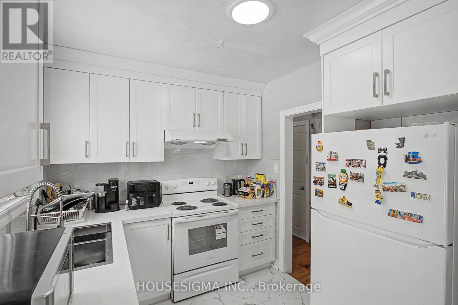 20 Homewood Avenue, Toronto, Ontario  M2M 1J9 - Photo 8 - C12822748