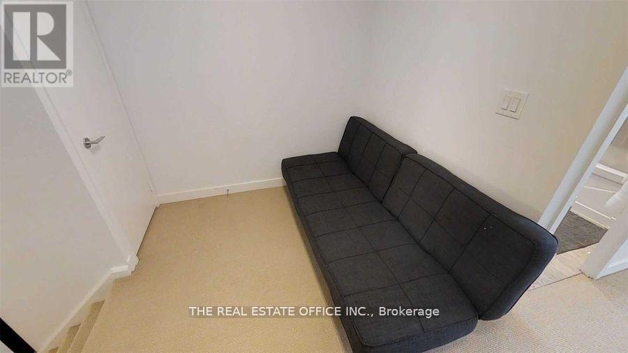 G21 - 16 Capreol Court, Toronto, Ontario  M5V 4A3 - Photo 14 - C12822770