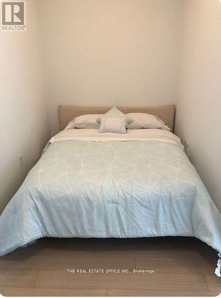 4001 - 21 Iceboat Terrace, Toronto, Ontario  M5V 4A9 - Photo 8 - C12822772