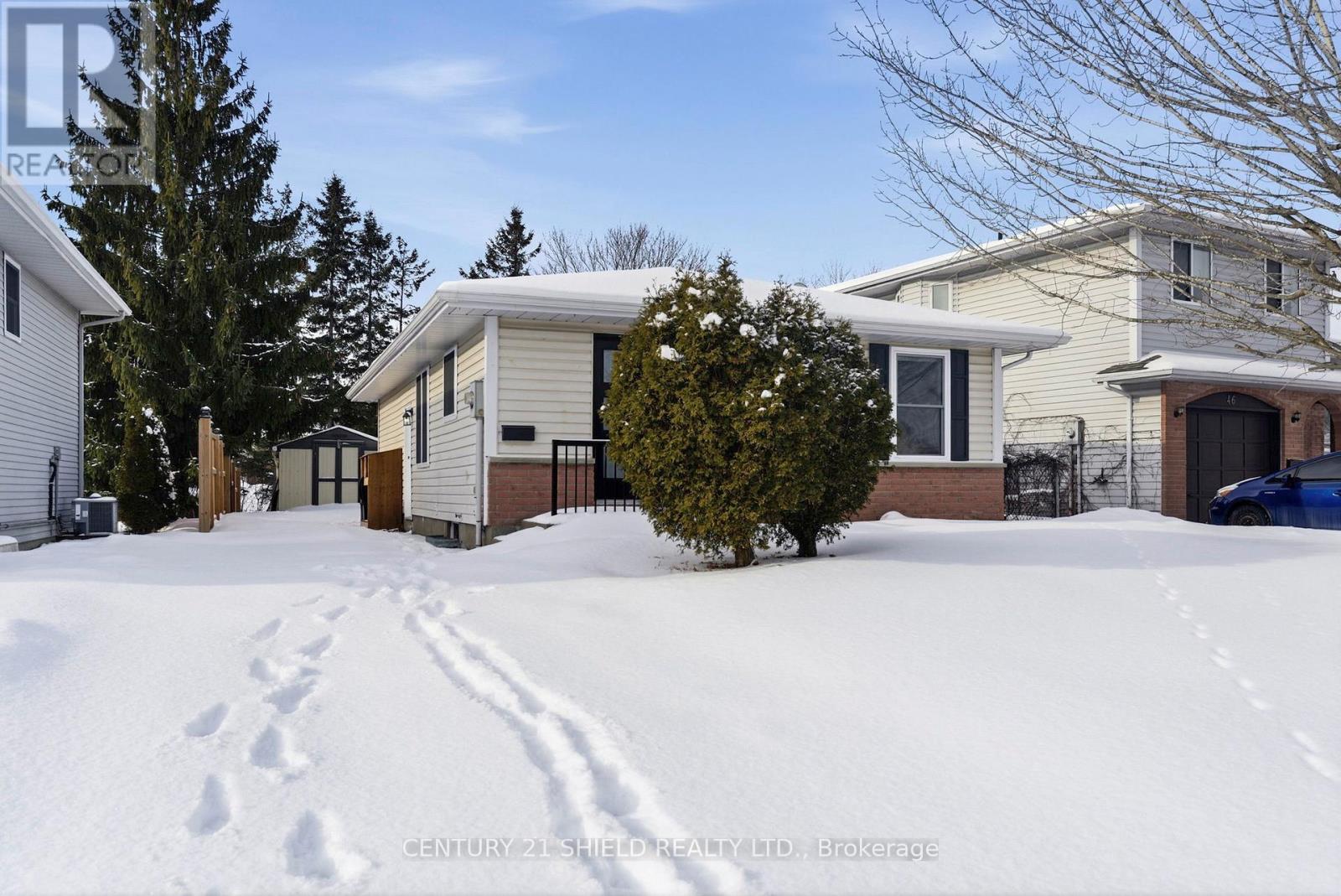 50 Wellington Street E, Cornwall, Ontario  K6H 6E5 - Photo 2 - X12822648