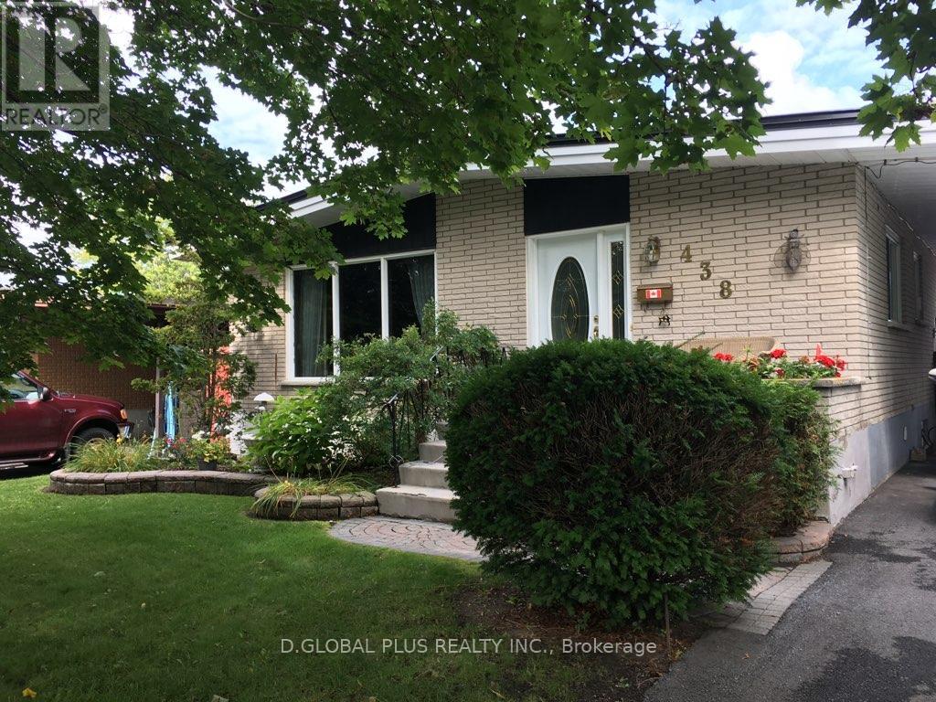 438 BEACH AVENUE, cornwall, Ontario