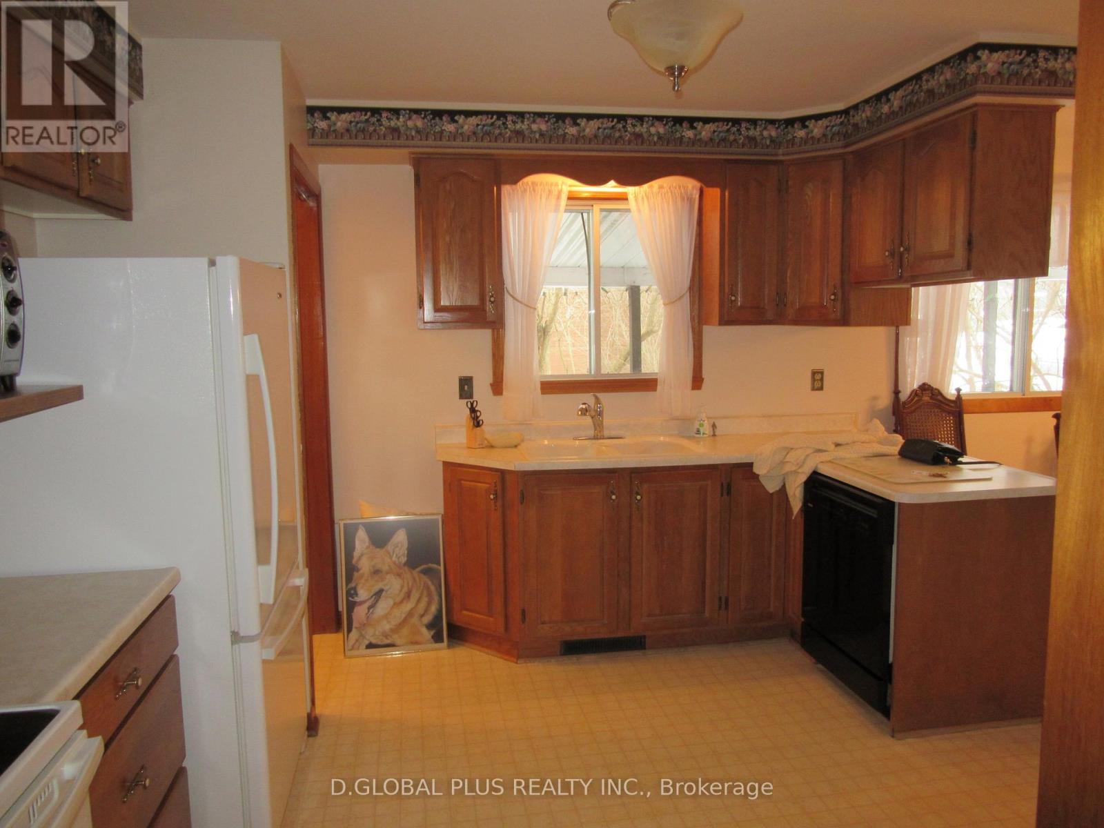 438 Beach Avenue, Cornwall, Ontario  K6H 5P1 - Photo 5 - X12822678