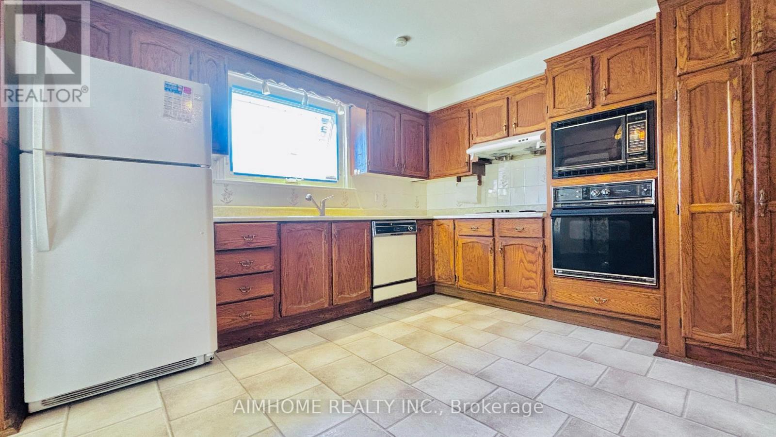 19 Sunderland Crescent, Toronto, Ontario  M1H 2V2 - Photo 16 - E12822548