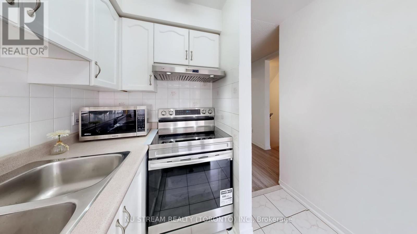 907 - 29 Rosebank Drive, Toronto, Ontario  M1B 5Y7 - Photo 15 - E12822568