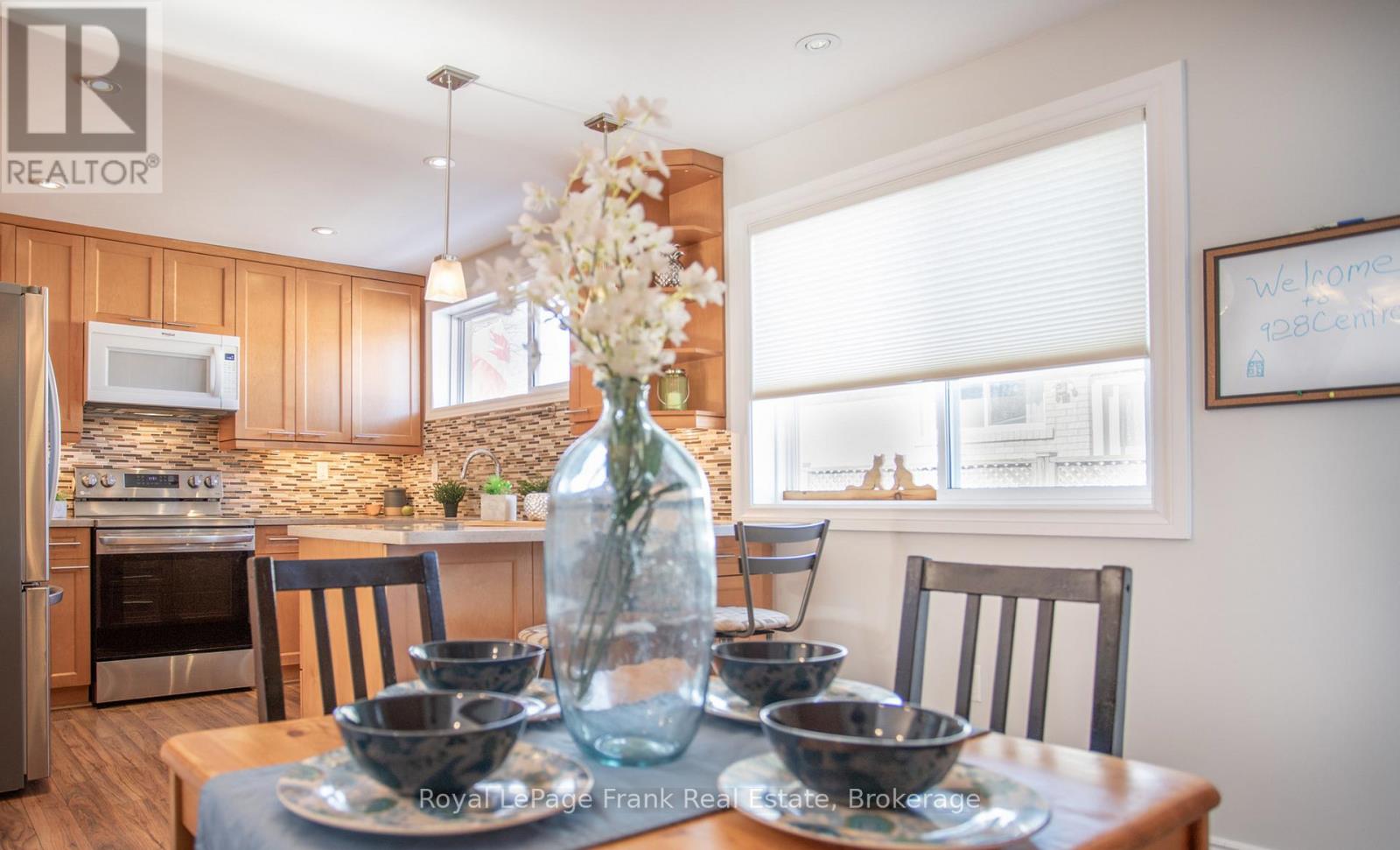 928 Centre Street N, Whitby, Ontario  L1N 4V1 - Photo 12 - E12822602