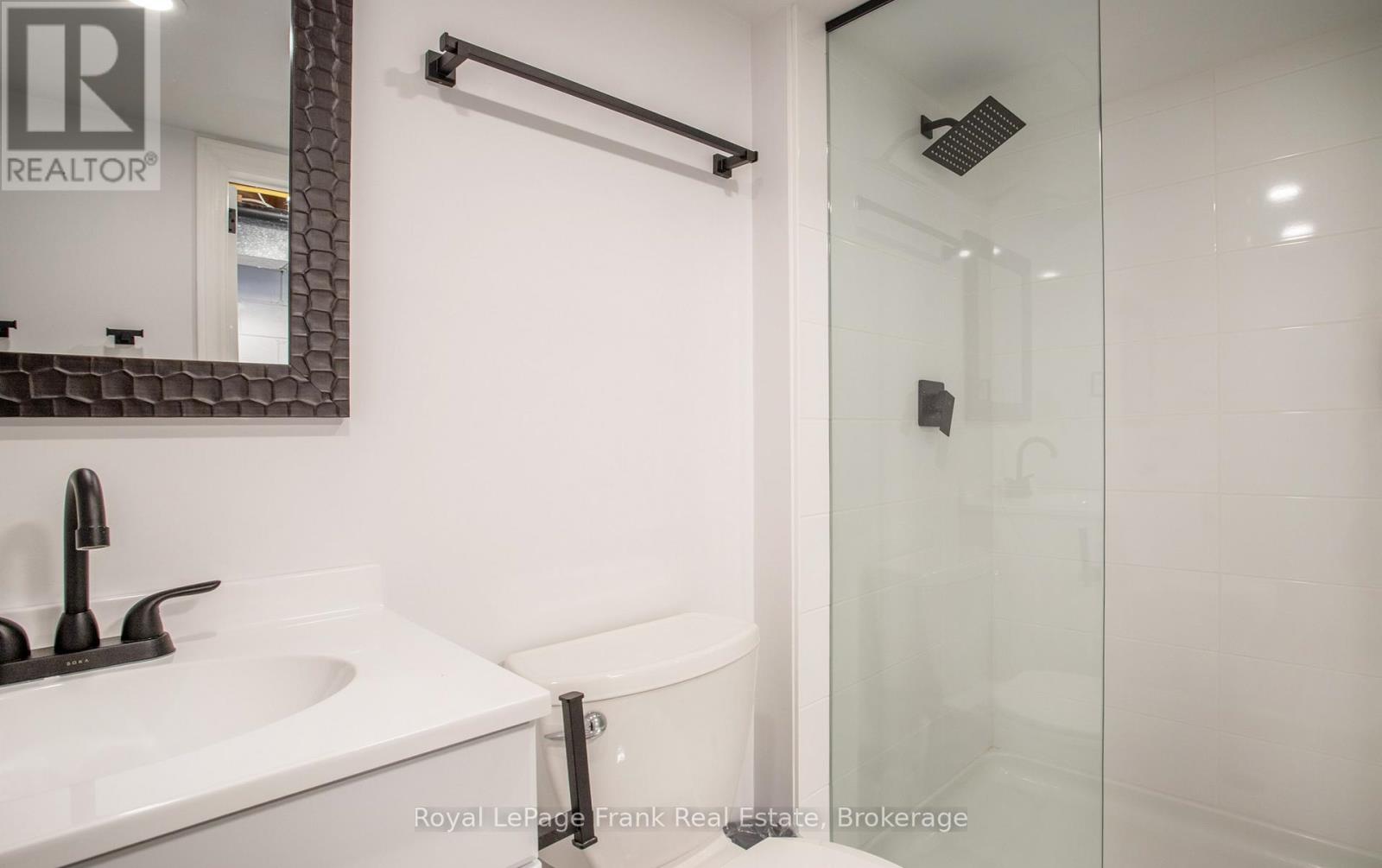 928 Centre Street N, Whitby, Ontario  L1N 4V1 - Photo 28 - E12822602