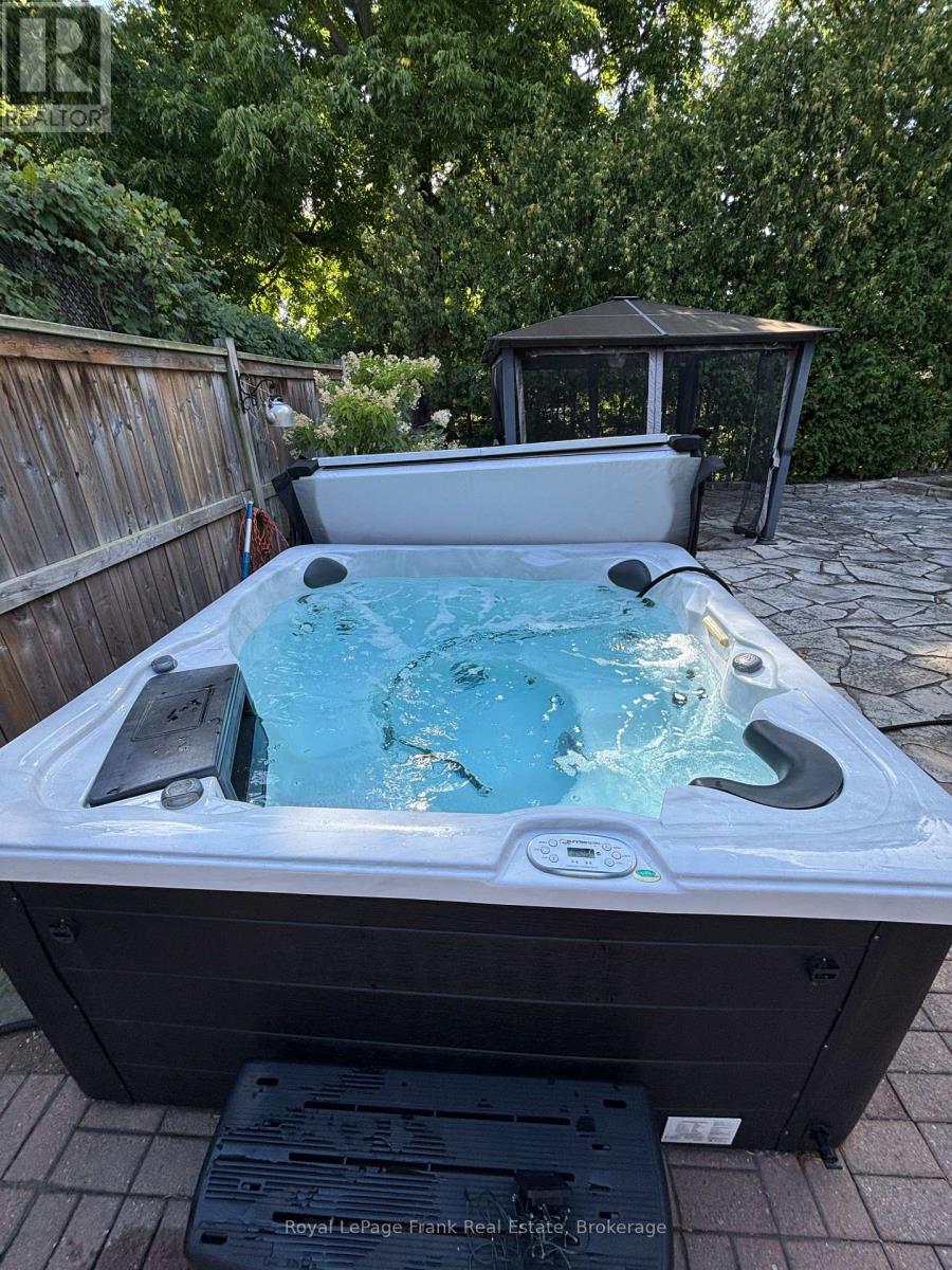 928 Centre Street N, Whitby, Ontario  L1N 4V1 - Photo 36 - E12822602