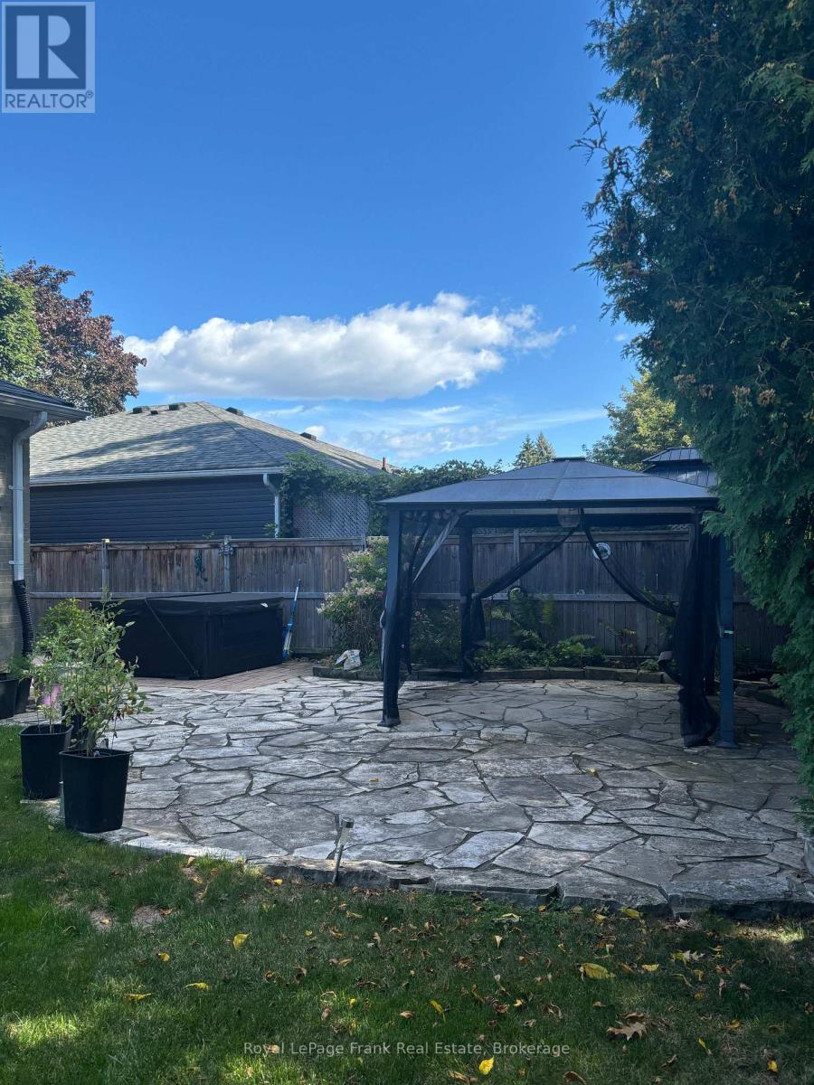 928 Centre Street N, Whitby, Ontario  L1N 4V1 - Photo 38 - E12822602