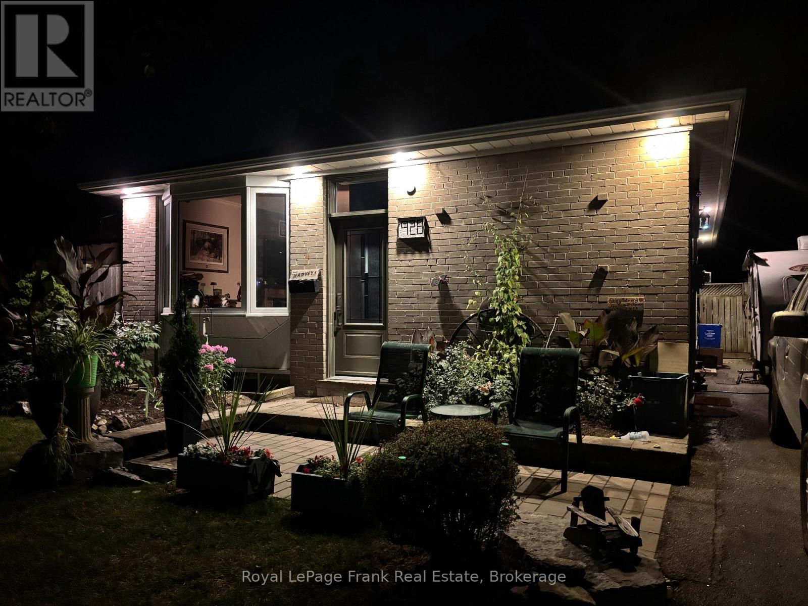 928 Centre Street N, Whitby, Ontario  L1N 4V1 - Photo 39 - E12822602