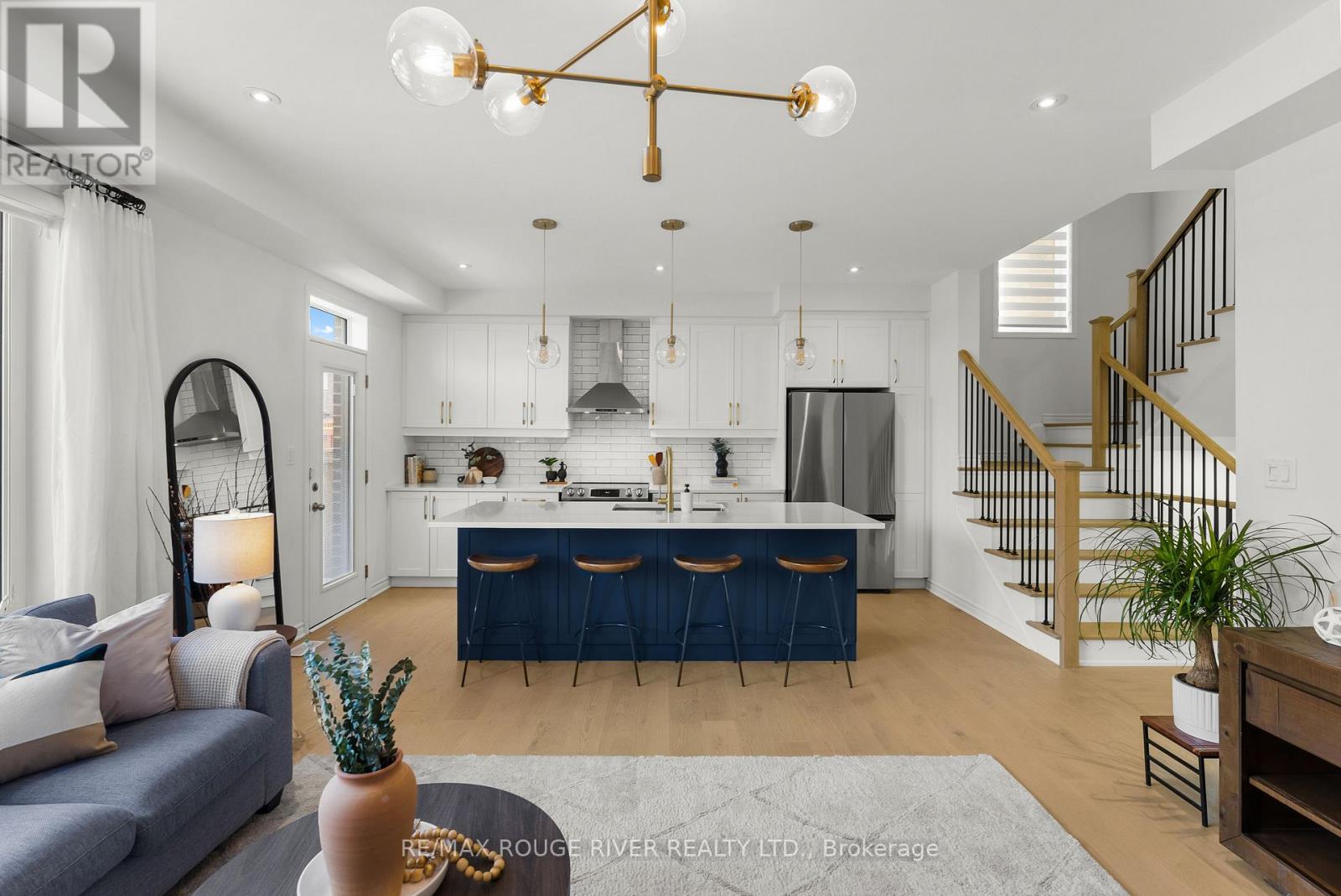 1404 Stillmeadow Lane, Pickering, Ontario L1X 0N5 - Photo 4 - E12822658