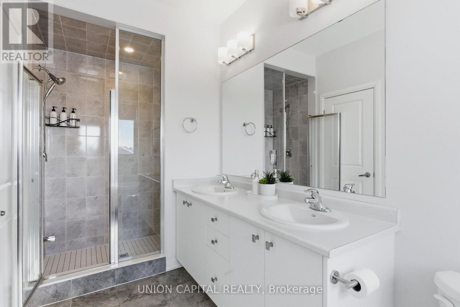 1177 Marathon Avenue, Pickering, Ontario  L1X 0L8 - Photo 13 - E12822672