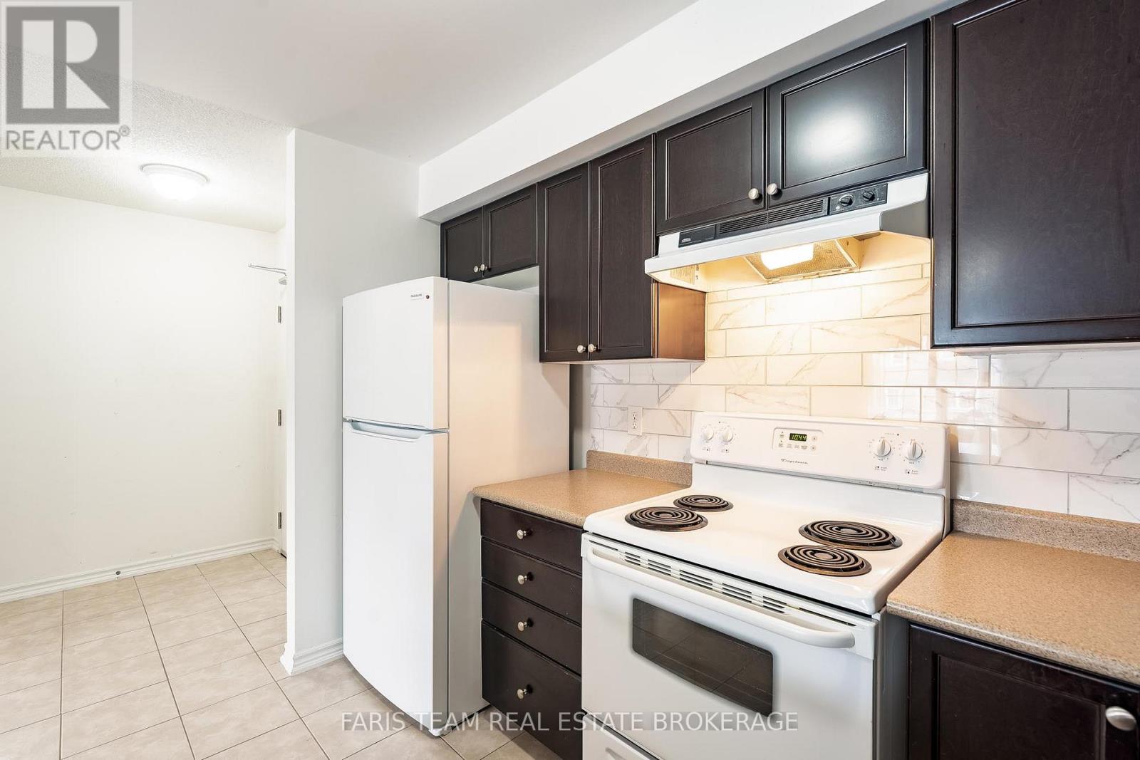 19 - 41 Coulter Street, Barrie, Ontario  L4N 6L9 - Photo 7 - S12822558