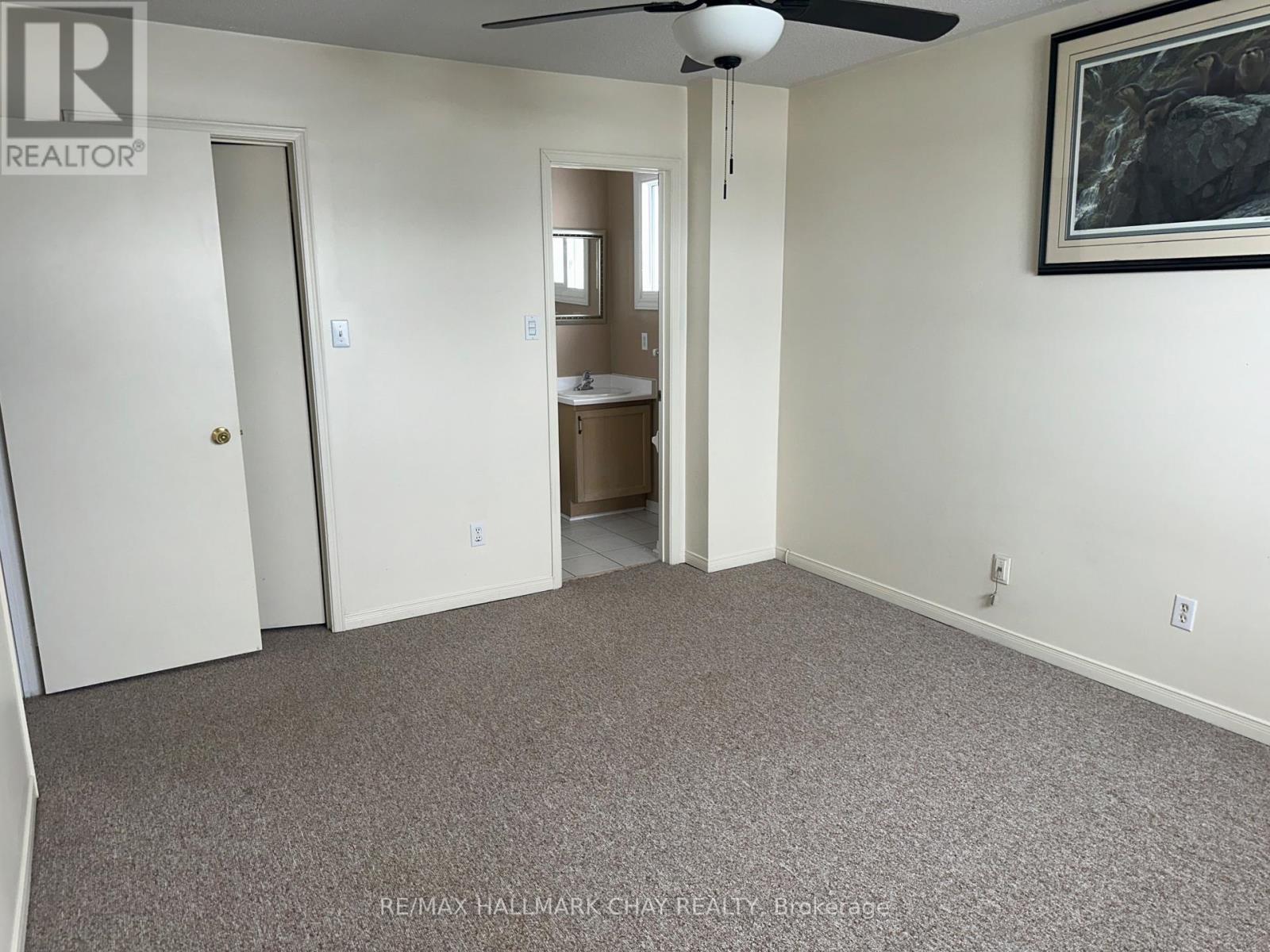 Upper - 16 Cuthbert Street, Barrie, Ontario  L4N 6X7 - Photo 13 - S12822808