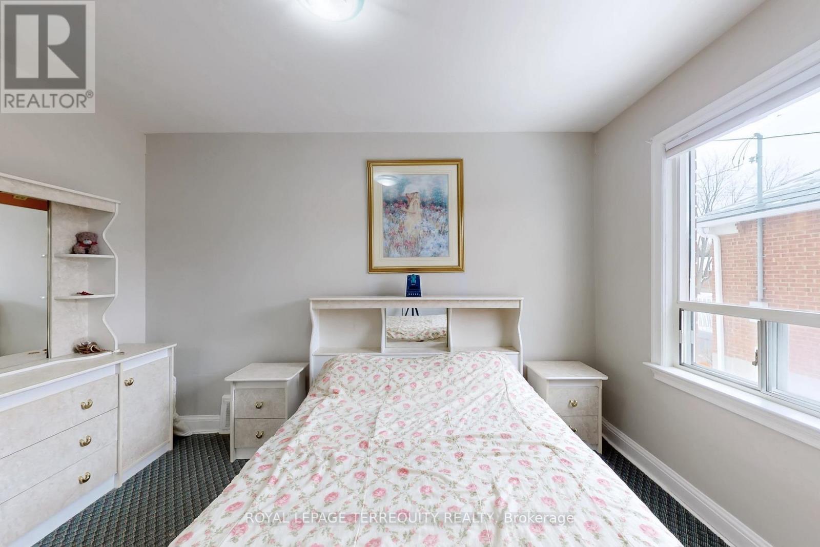 39 Coules Court, Toronto, Ontario  M8W 2N8 - Photo 23 - W12817384