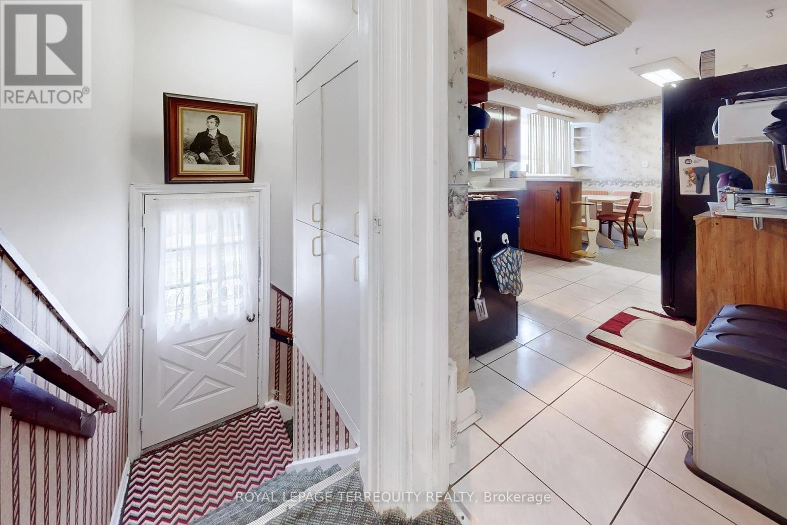 39 Coules Court, Toronto, Ontario  M8W 2N8 - Photo 29 - W12817384