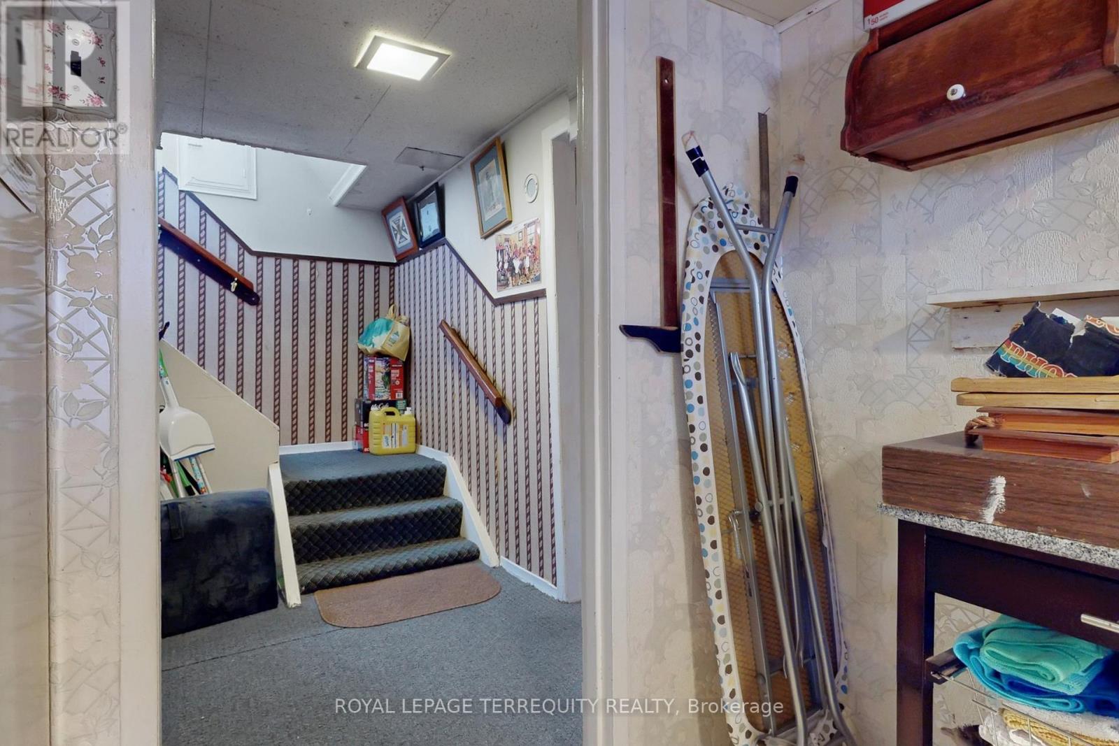 39 Coules Court, Toronto, Ontario  M8W 2N8 - Photo 30 - W12817384