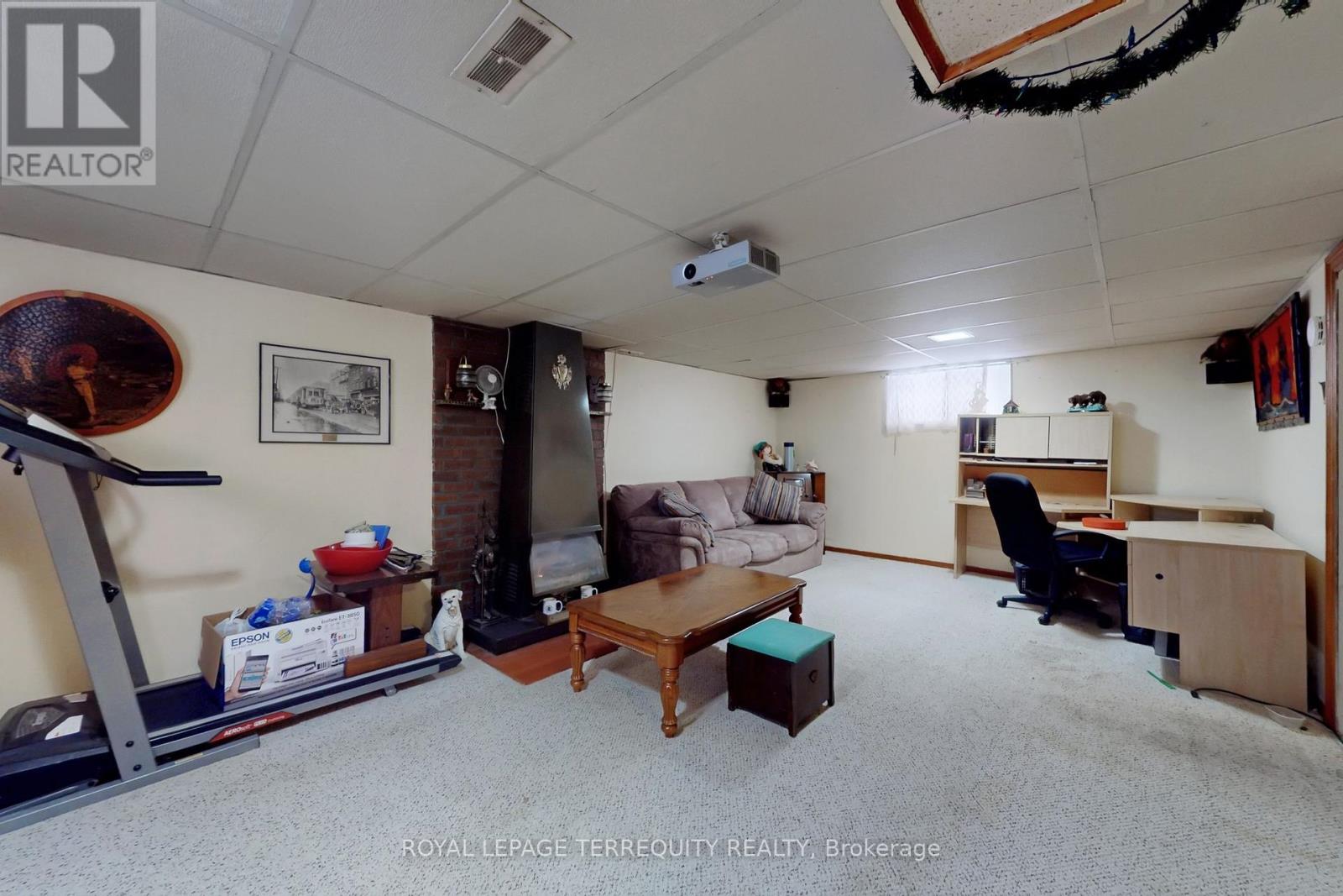 39 Coules Court, Toronto, Ontario  M8W 2N8 - Photo 34 - W12817384