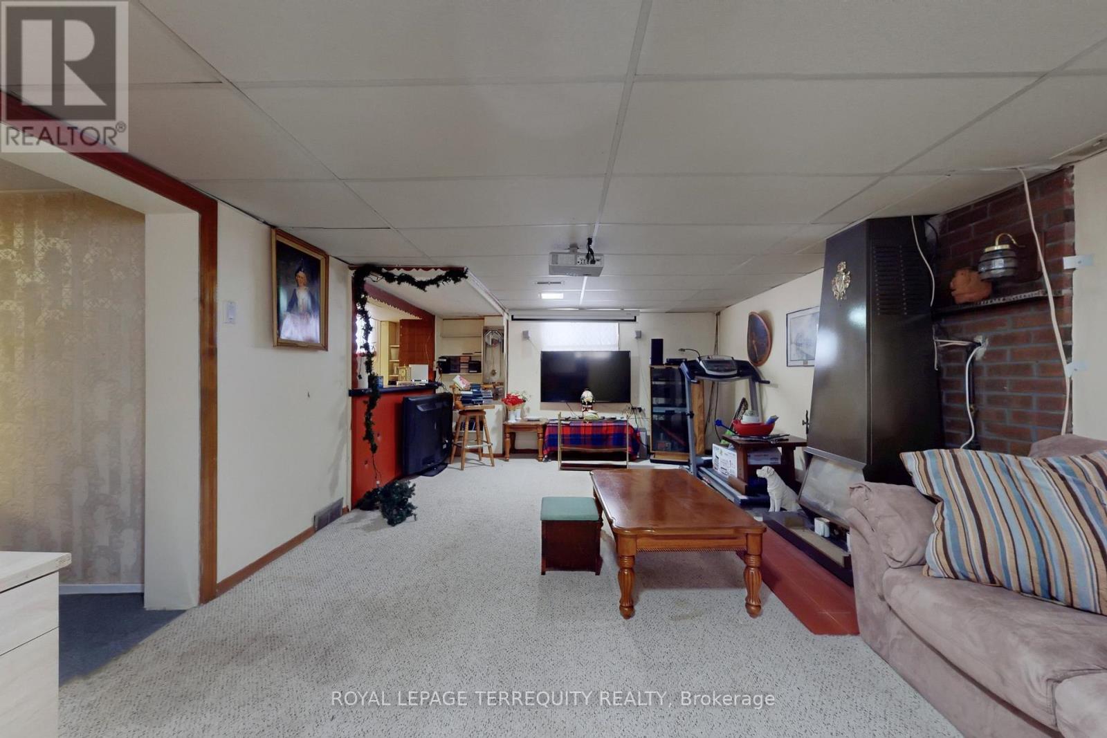 39 Coules Court, Toronto, Ontario  M8W 2N8 - Photo 32 - W12817384