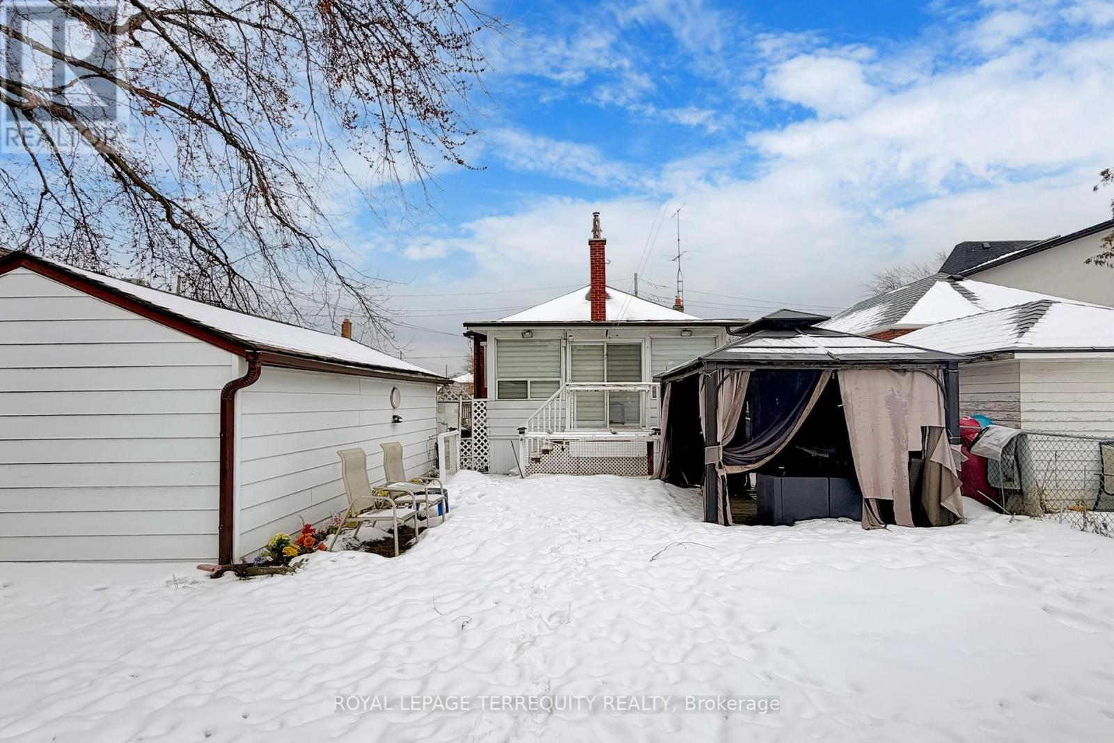 39 Coules Court, Toronto, Ontario  M8W 2N8 - Photo 48 - W12817384