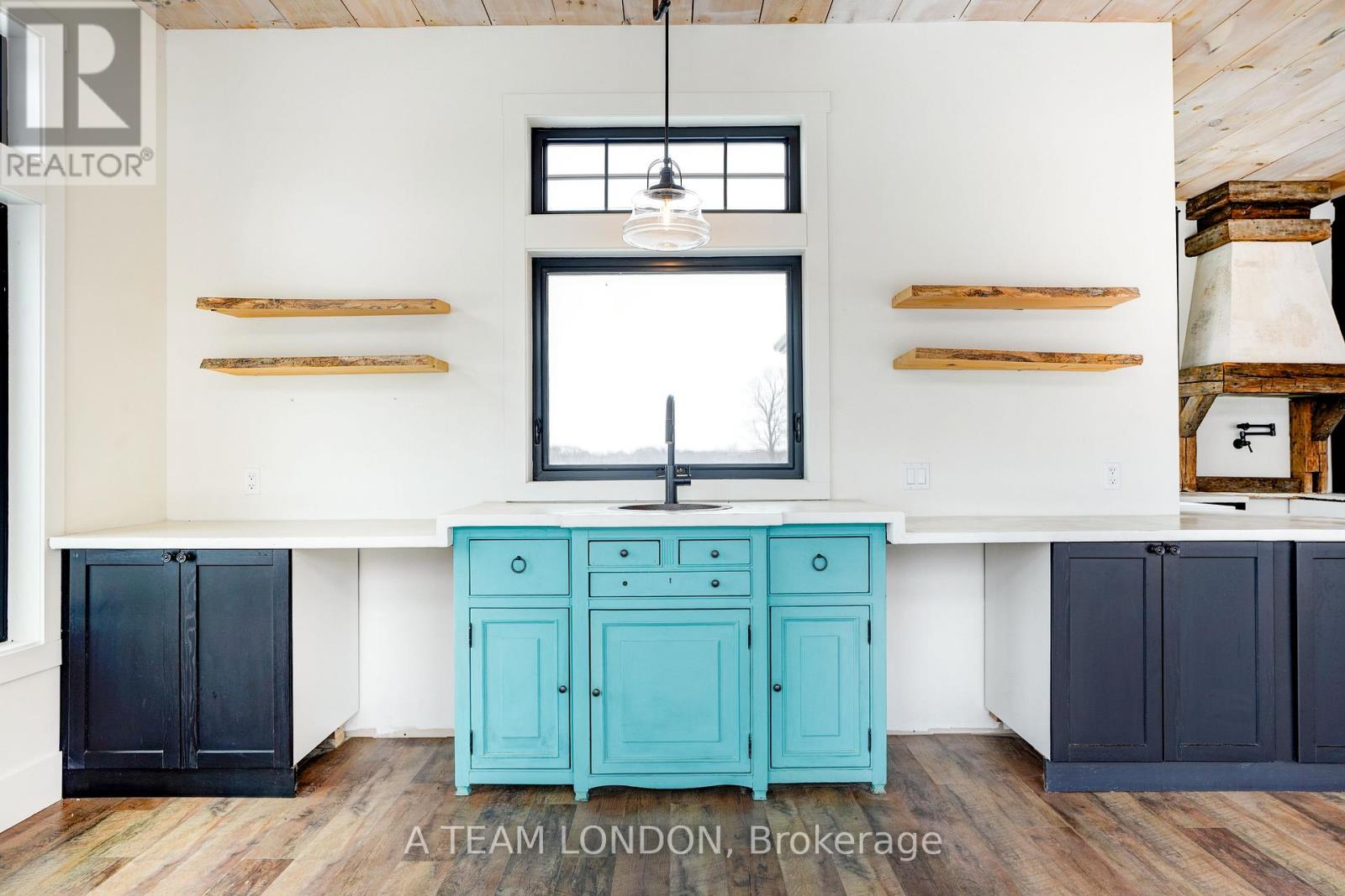 Photo 18 of 50 for 21298 Springfield Road