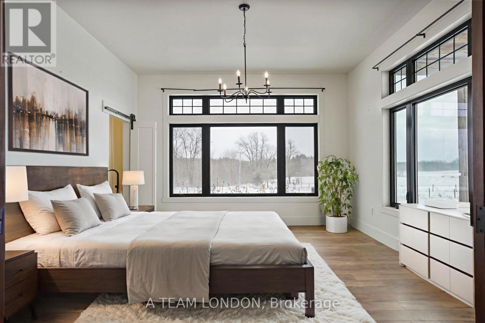 21298 Springfield Road, Southwest Middlesex, Ontario  N0L 1T0 - Photo 19 - X12679448