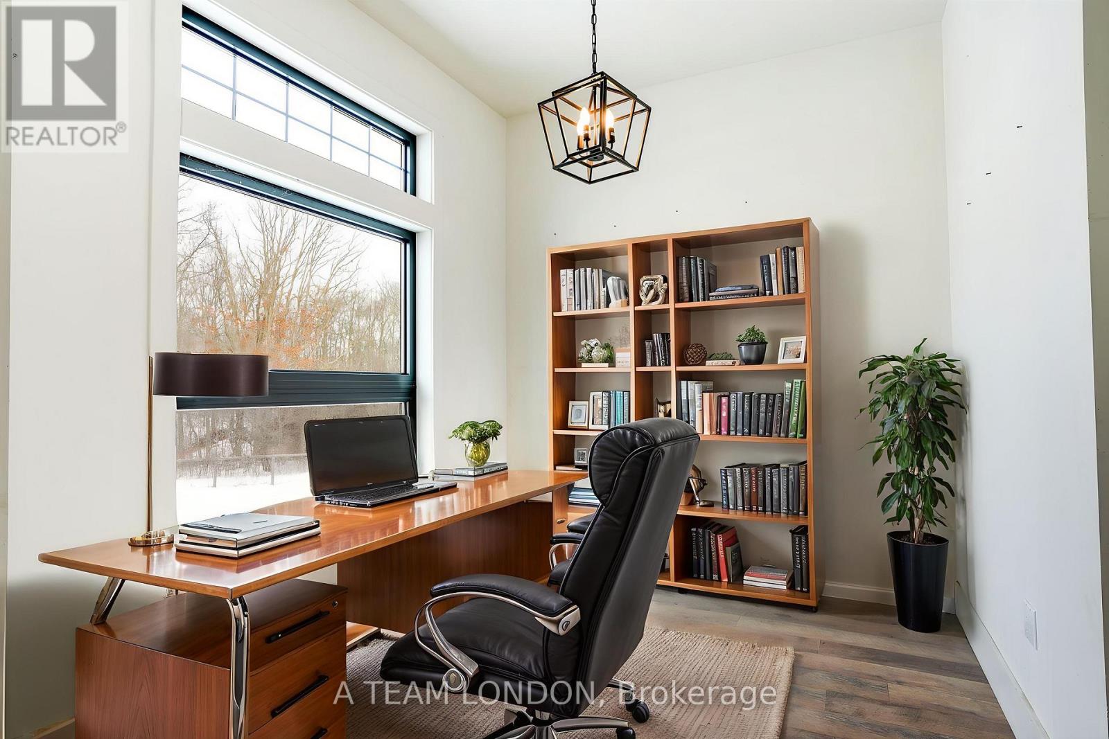 21298 Springfield Road, Southwest Middlesex, Ontario  N0L 1T0 - Photo 29 - X12679448