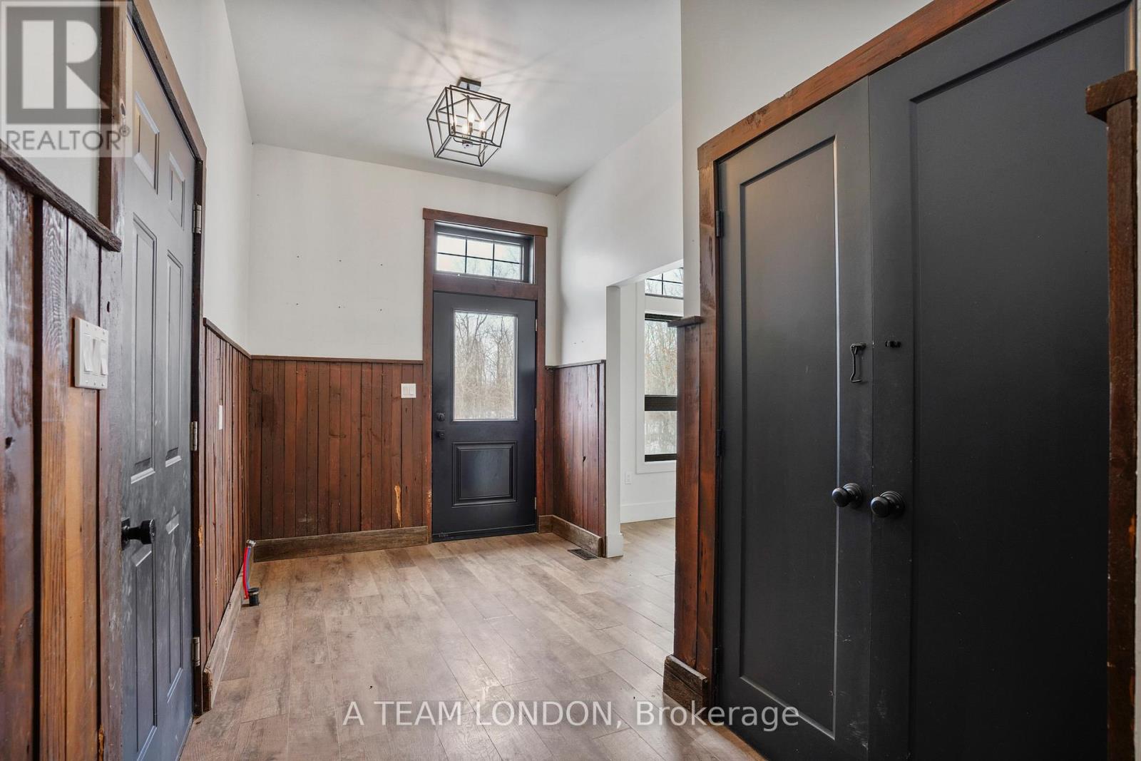 21298 Springfield Road, Southwest Middlesex, Ontario  N0L 1T0 - Photo 28 - X12679448