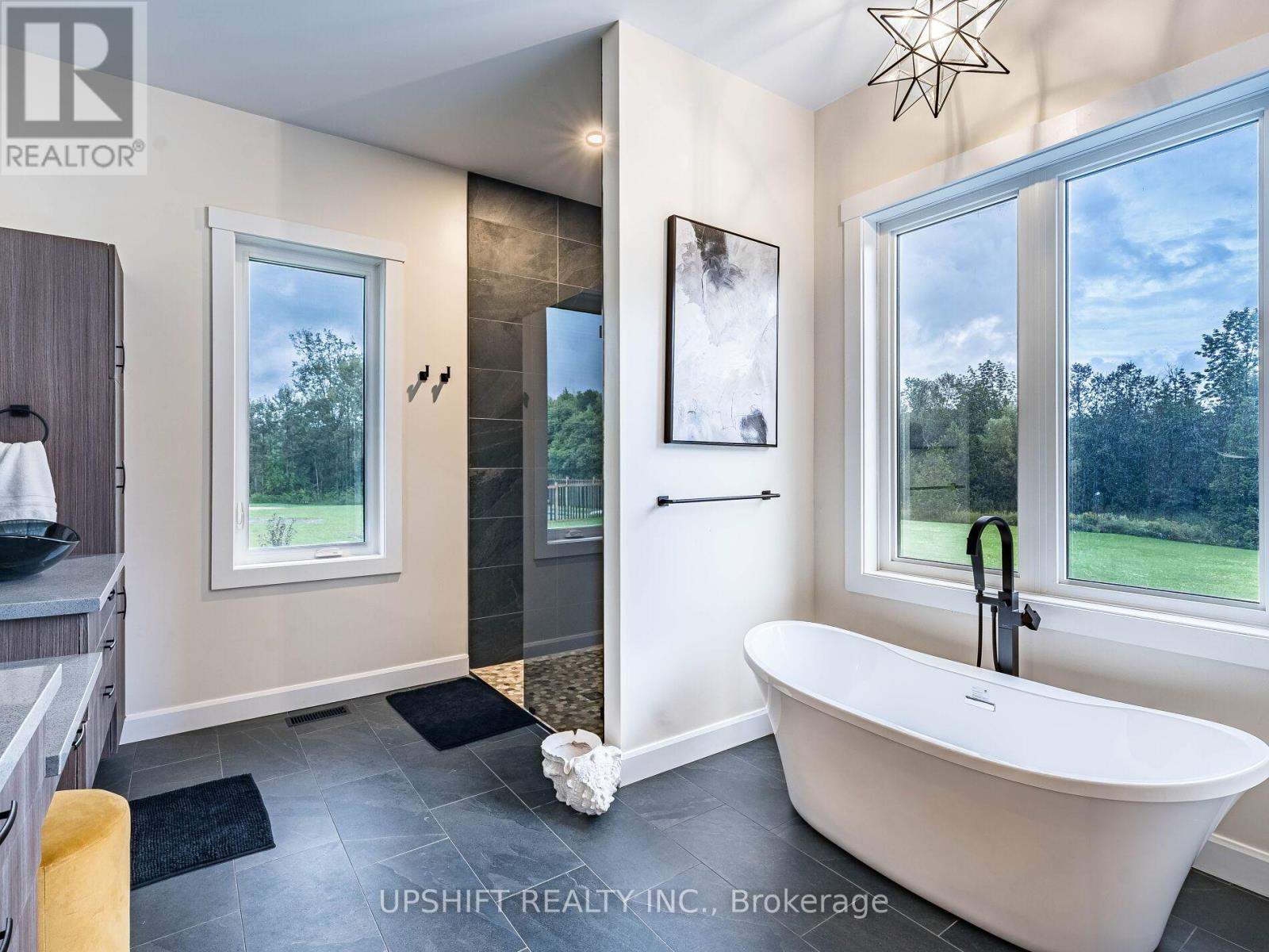 423474 6 Concession, West Grey, Ontario  N0C 1H0 - Photo 16 - X12348252