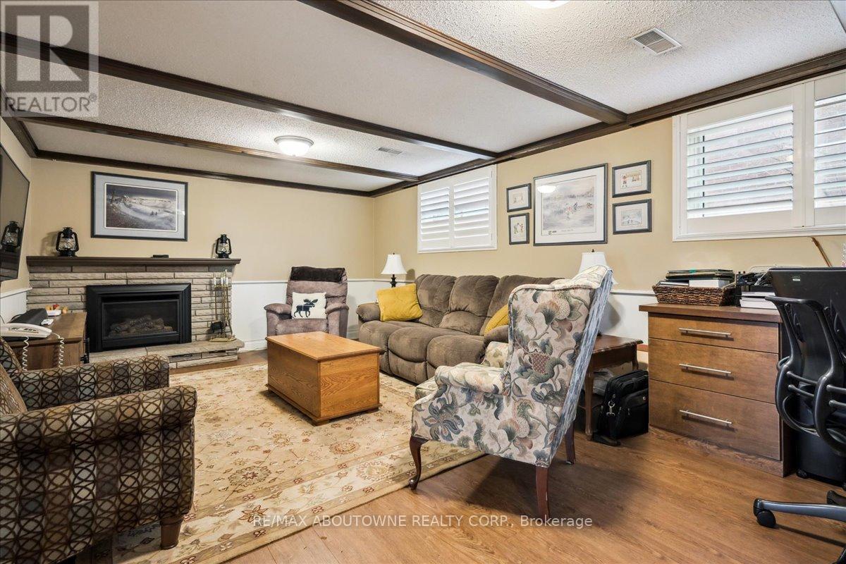 2033 Saxon Road, Oakville, Ontario  L6L 2V1 - Photo 26 - W12822550