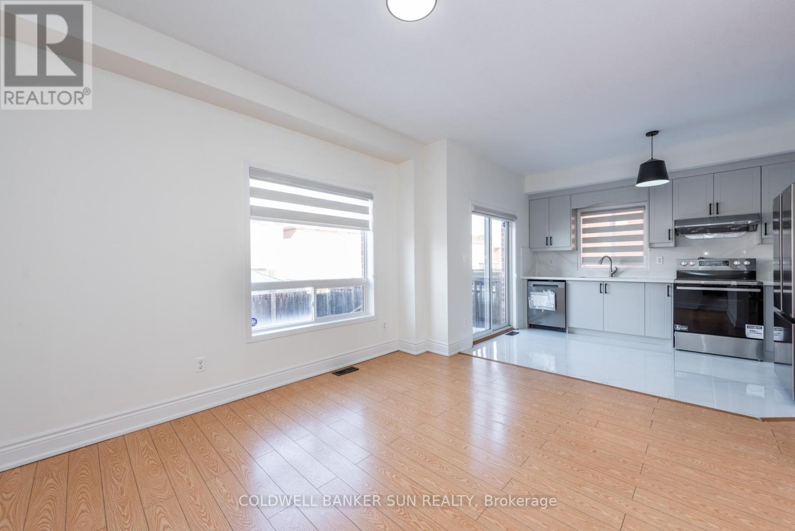 13 Travis Crescent, Brampton, Ontario  L7A 0P2 - Photo 8 - W12822578