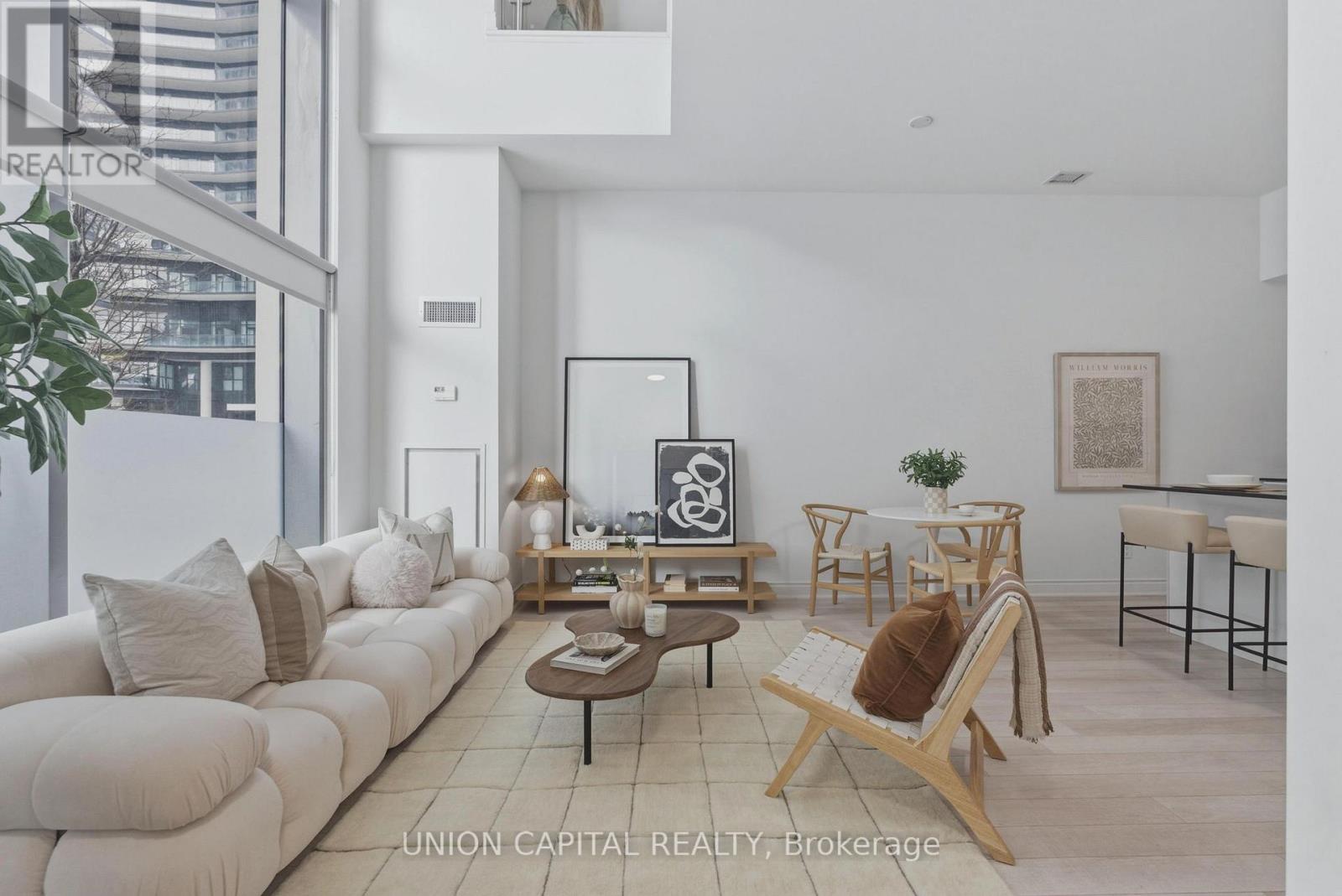 WL04 - 80 MARINE PARADE DRIVE, Toronto, Ontario