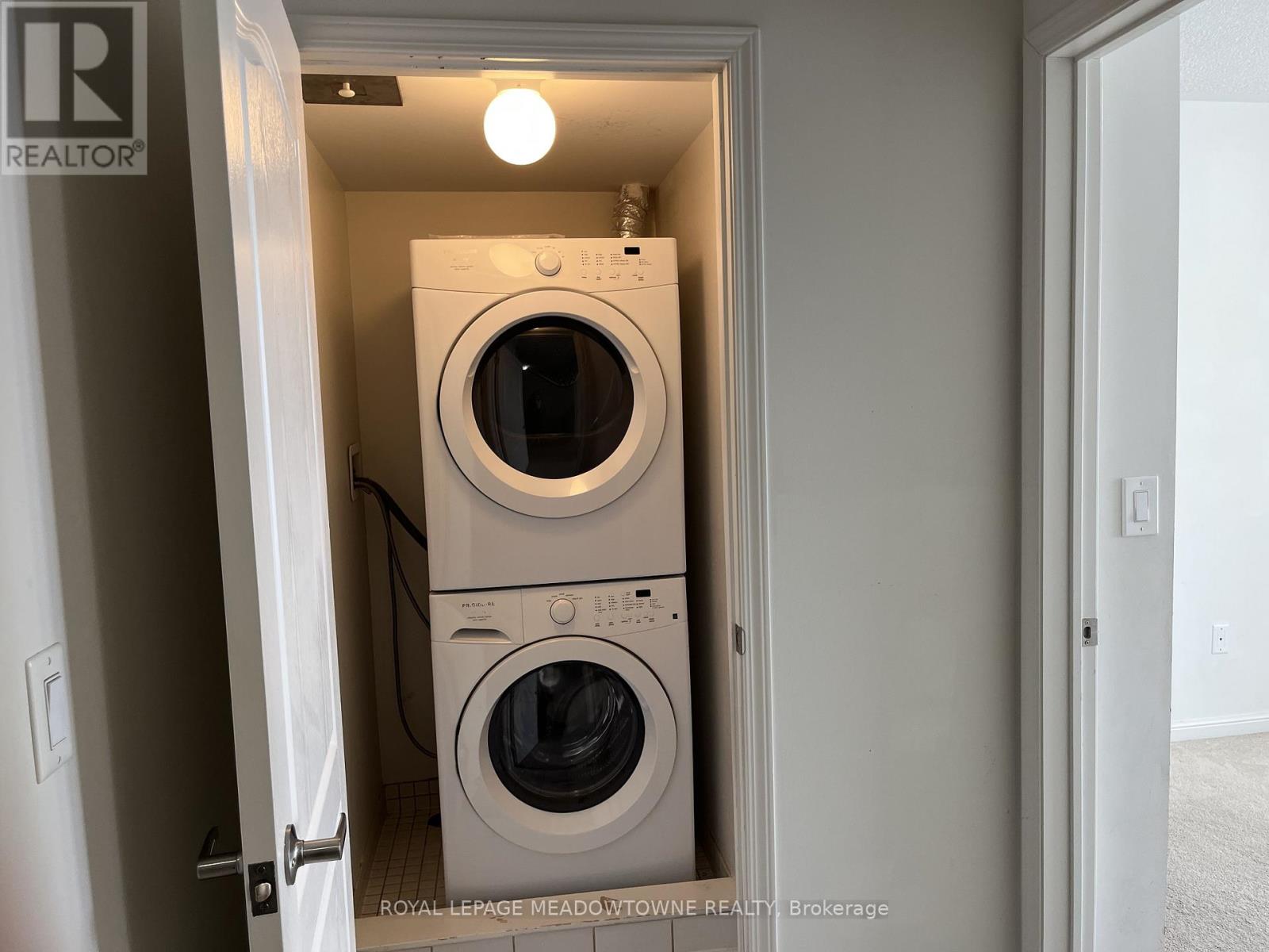 9 - 3135 Boxford Crescent, Mississauga, Ontario  L5M 0X1 - Photo 15 - W12822608