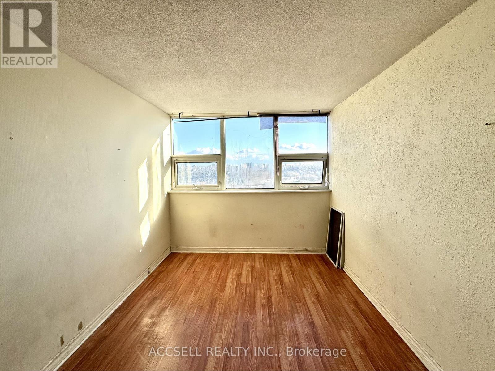 1107 - 75 Emmett Avenue, Toronto, Ontario M6M 5A7 - Photo 5 - W12822690