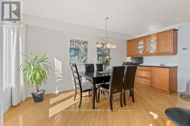 5 James Young Drive, Halton Hills, Ontario  L7G 5S6 - Photo 14 - W12822716